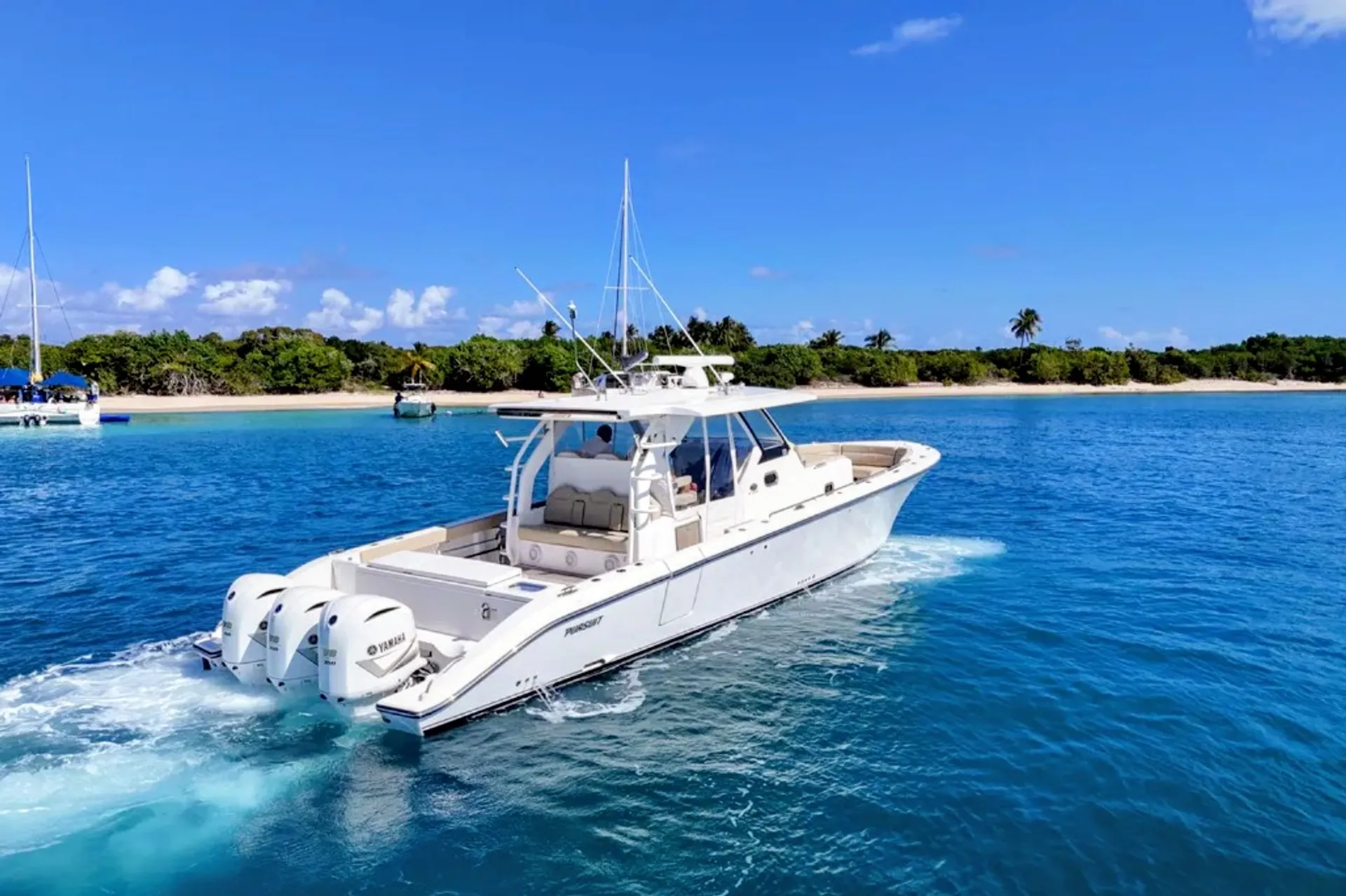 43ft Luxury Sport Yacht (Tiara Pursuit)