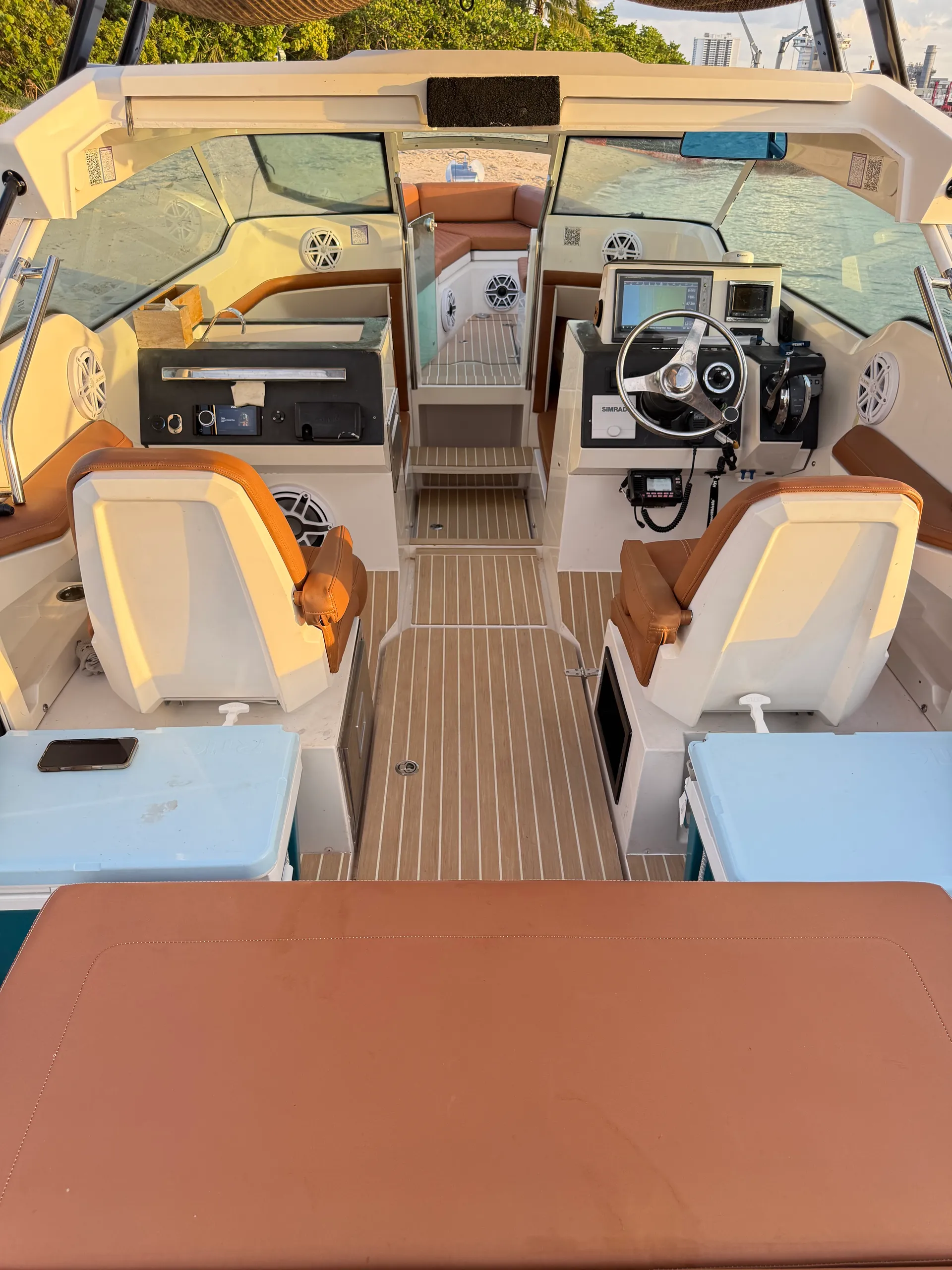 Palm Beach Luxury Day Boat Cruises