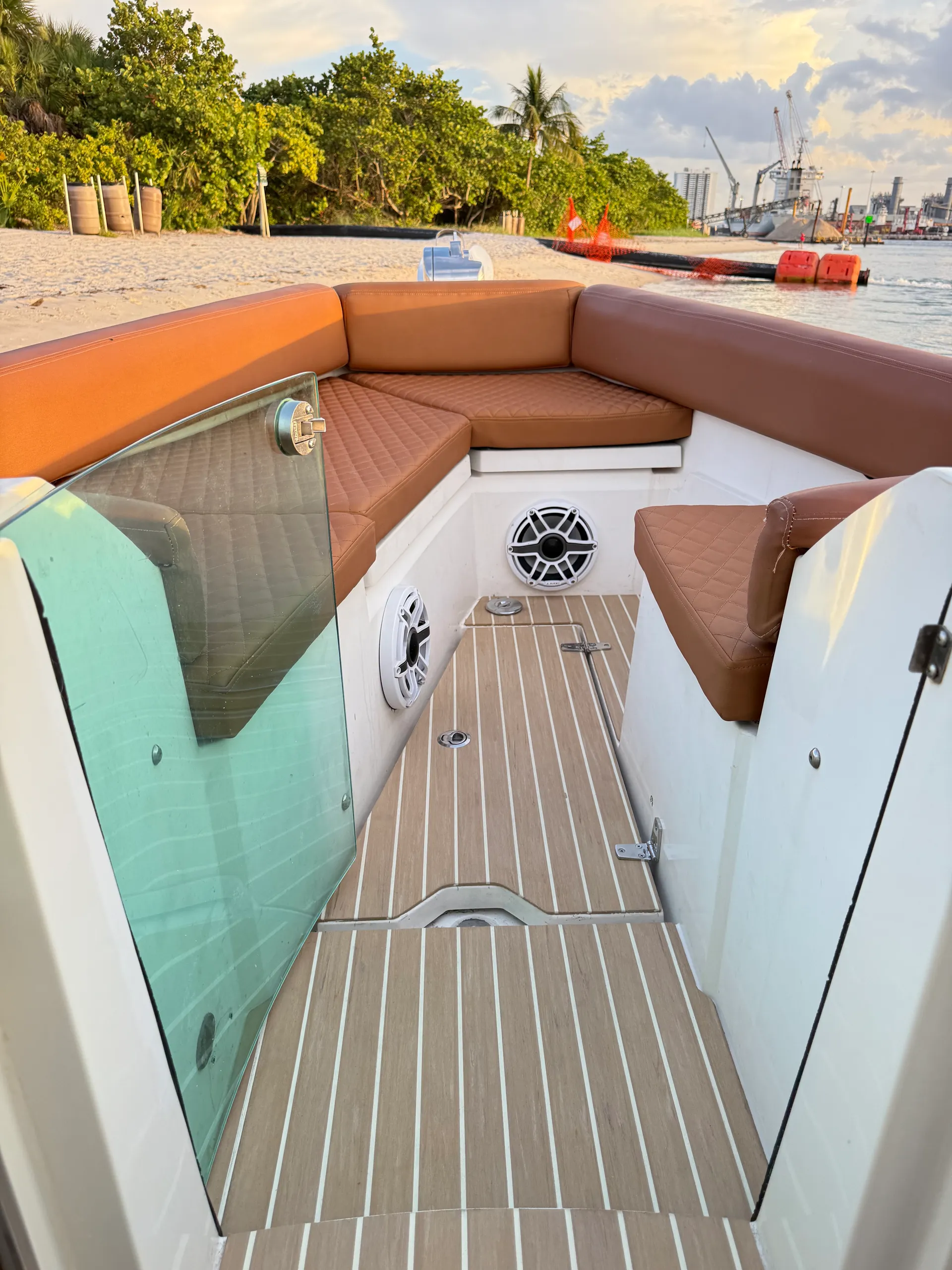 Palm Beach Luxury Day Boat Cruises