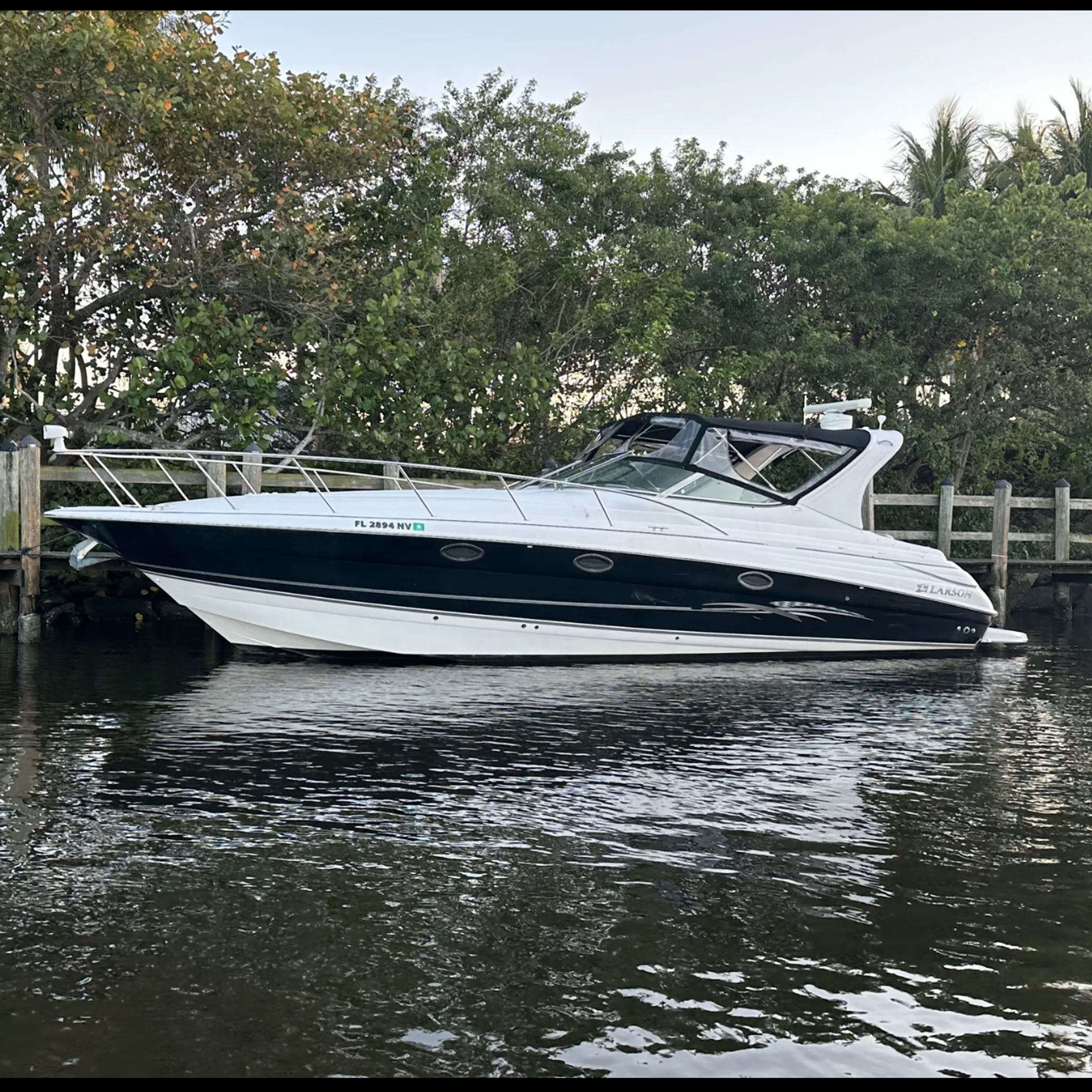 Perfect Boat for Family and Friends!