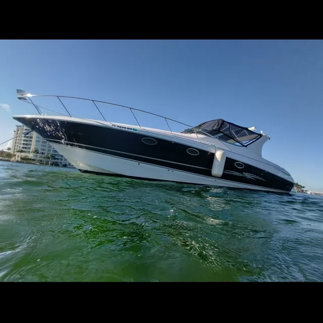 Rent a LARSON BOATS cruiser in Lighthouse Point, FL near me