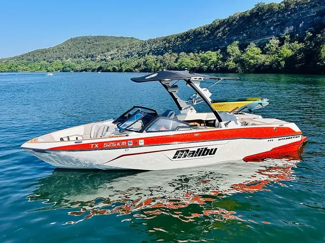 Rent a Malibu ski and wakeboard in Austin, TX near me