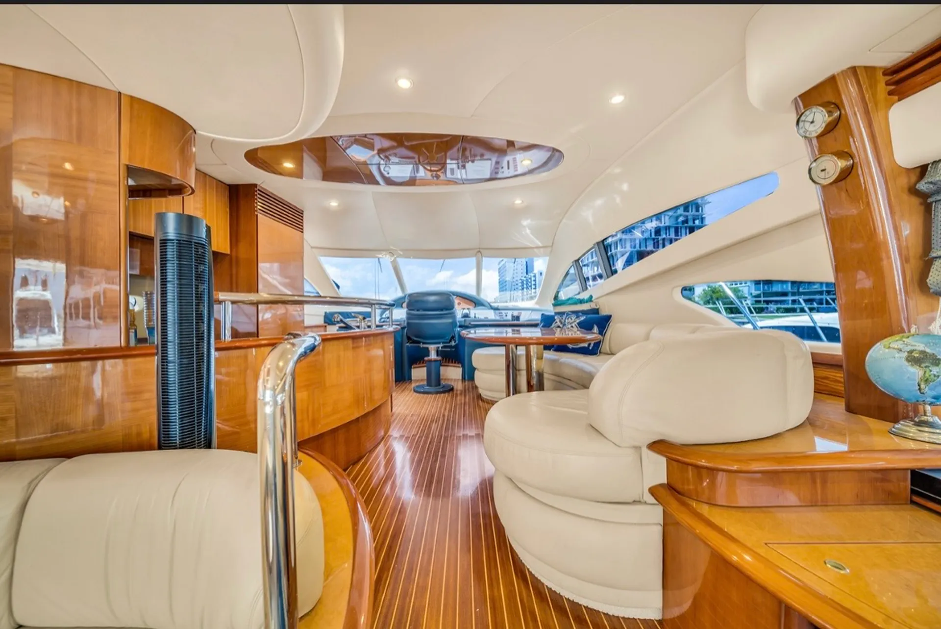 💥2 FREE JETSKI ! 💥Luxurious 70ft Azimut Include Floating Island 💥