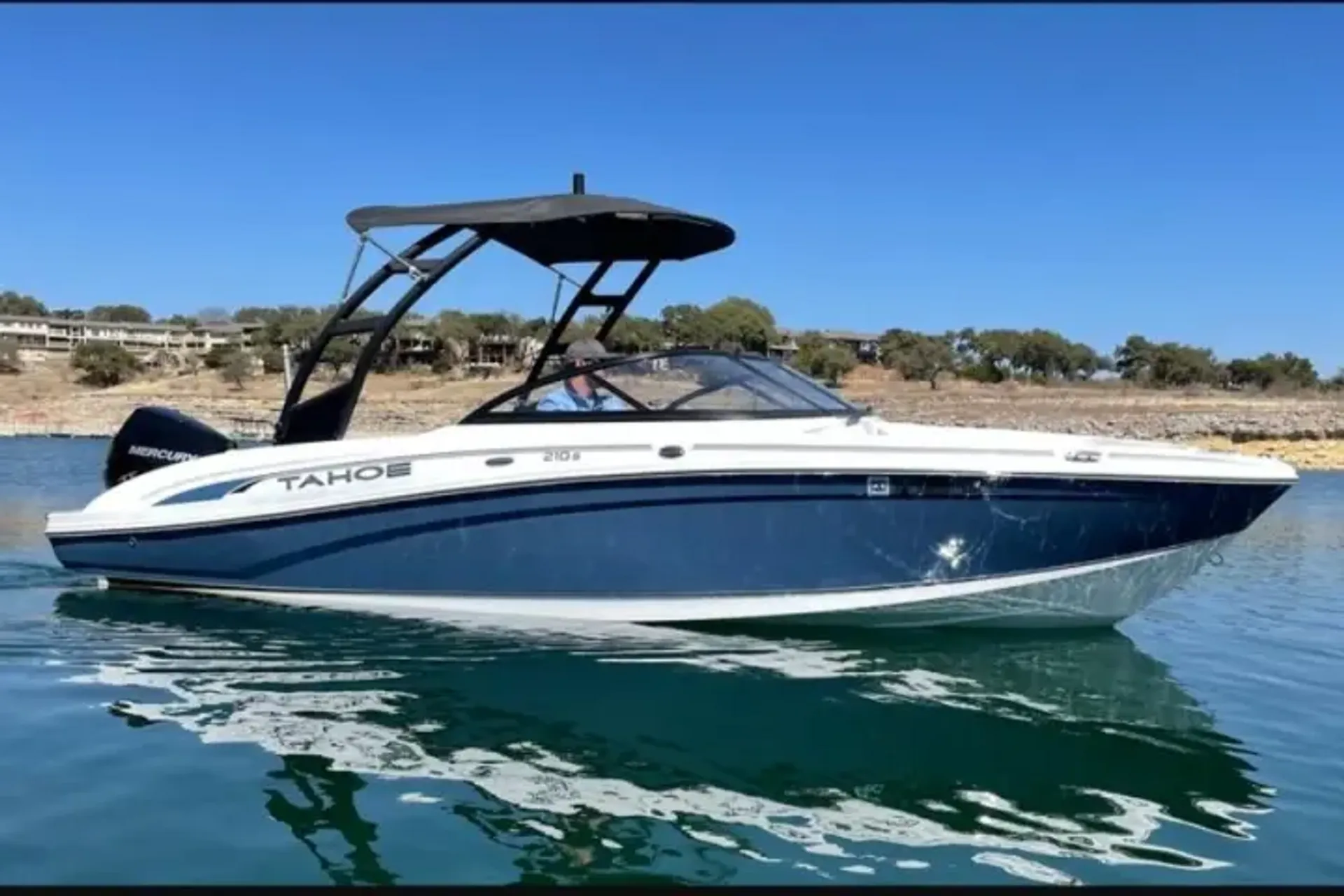 TAHOE BY TRACKER MARINE 210 S in Point Venture, TX — photo 2