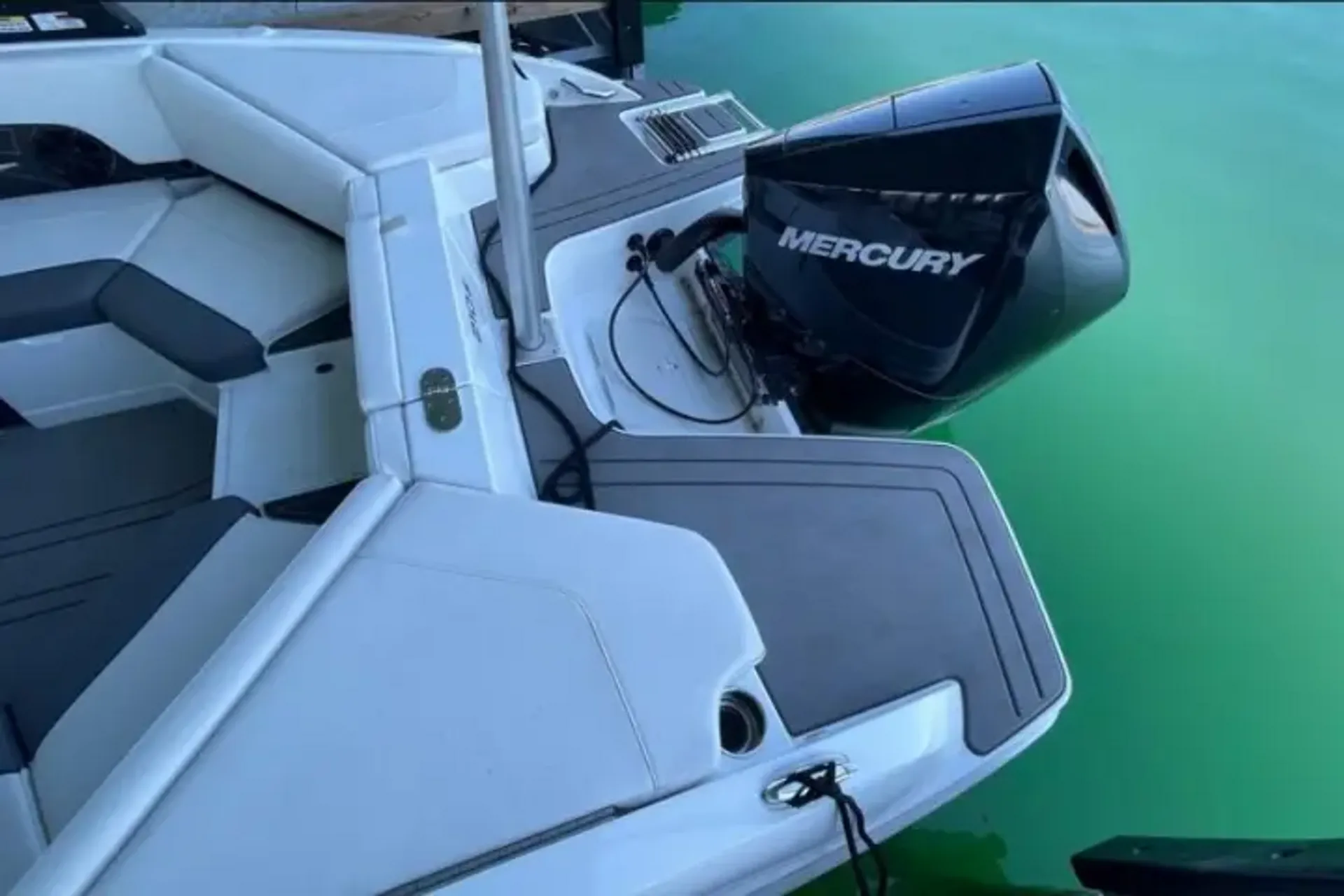 TAHOE BY TRACKER MARINE 210 S in Point Venture, TX — photo 4