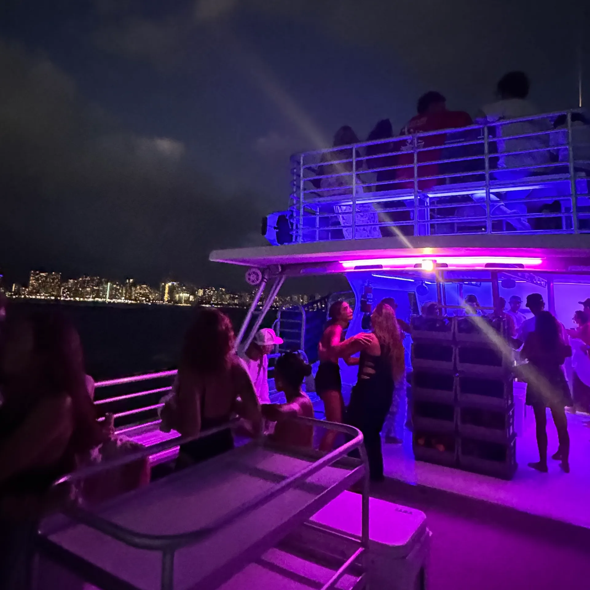 Waikiki Private Boat Adventure (40 ppl): Explore with the best Crew