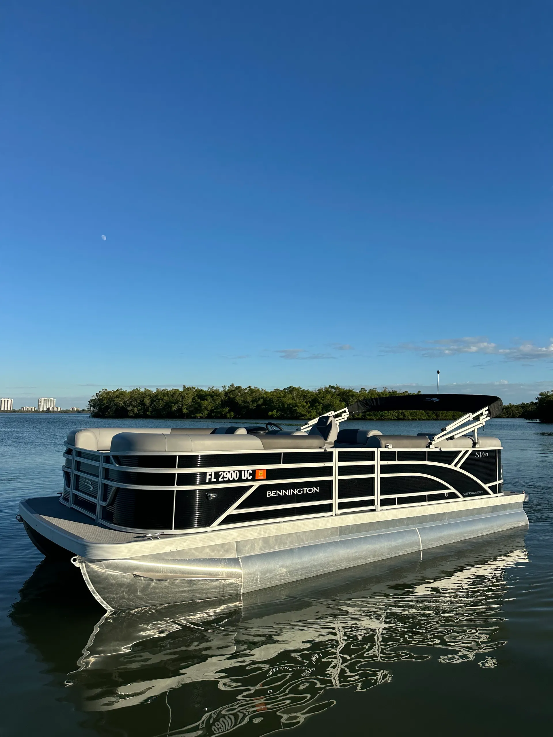 Brand New Bennington 20 SVL