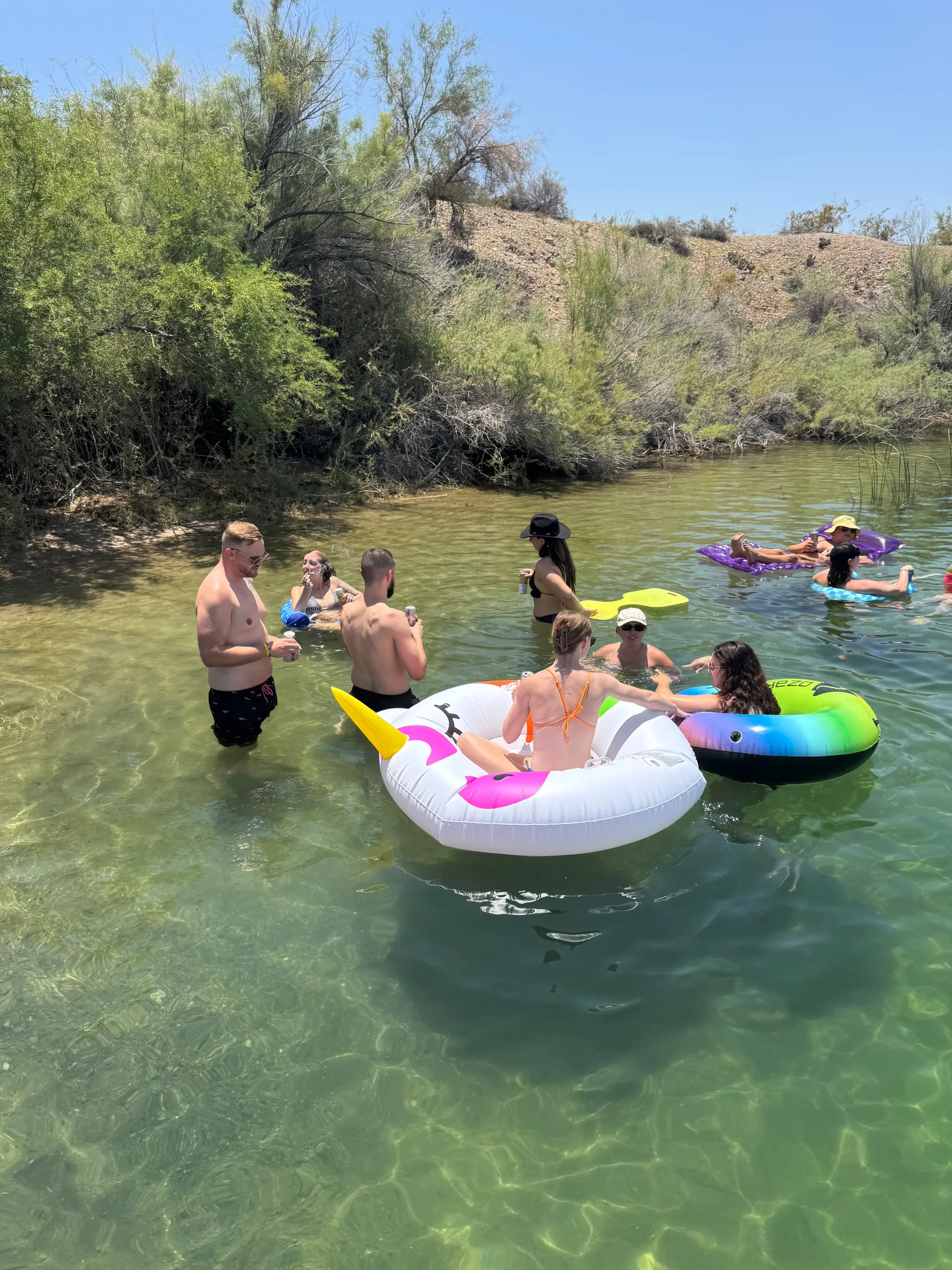 26' PARTY-TOON - CAPTAIN INCLUDED