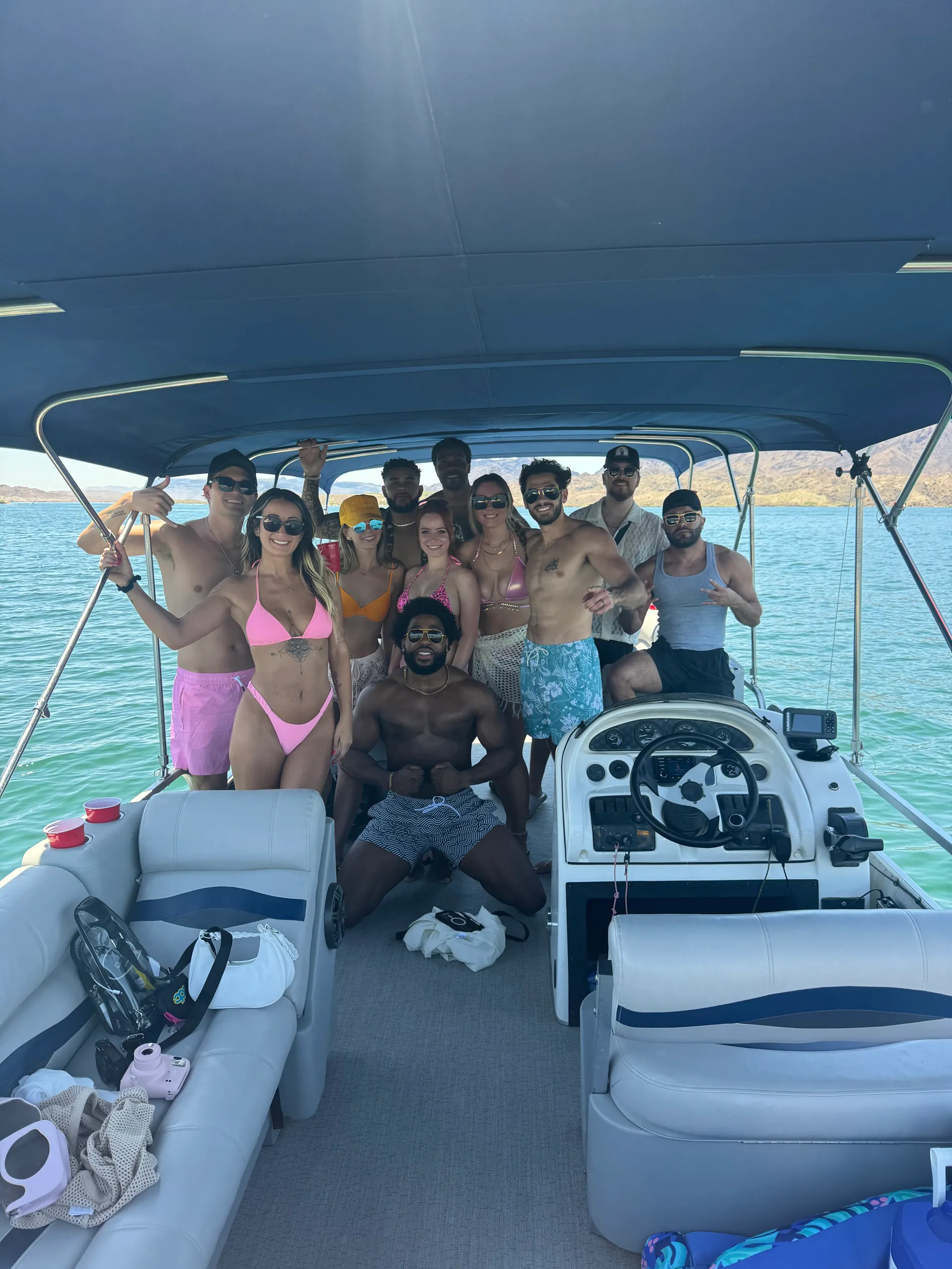 26' PARTY-TOON - CAPTAIN INCLUDED