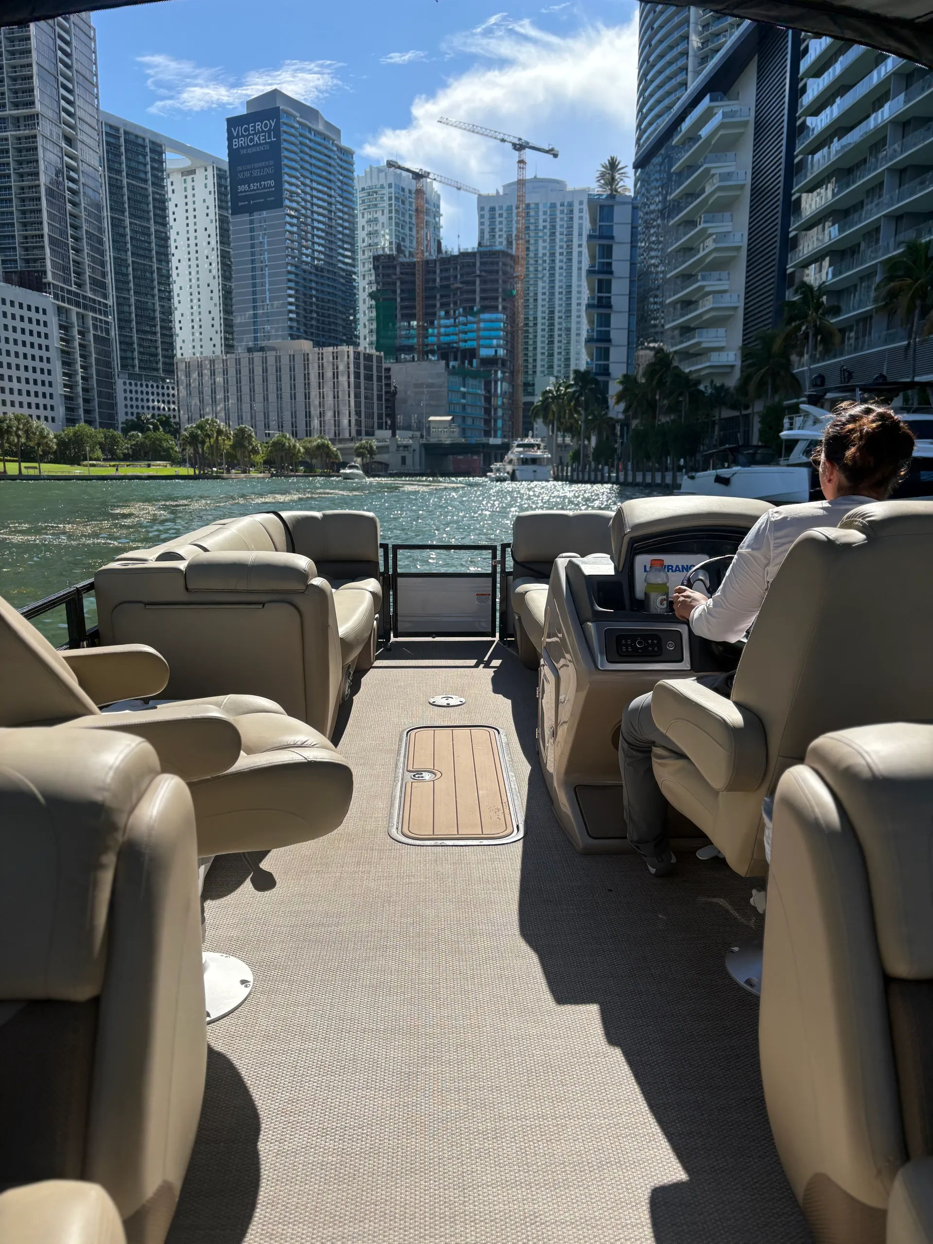 REGENCY 230 DL3 in Miami Beach, FL — photo 2