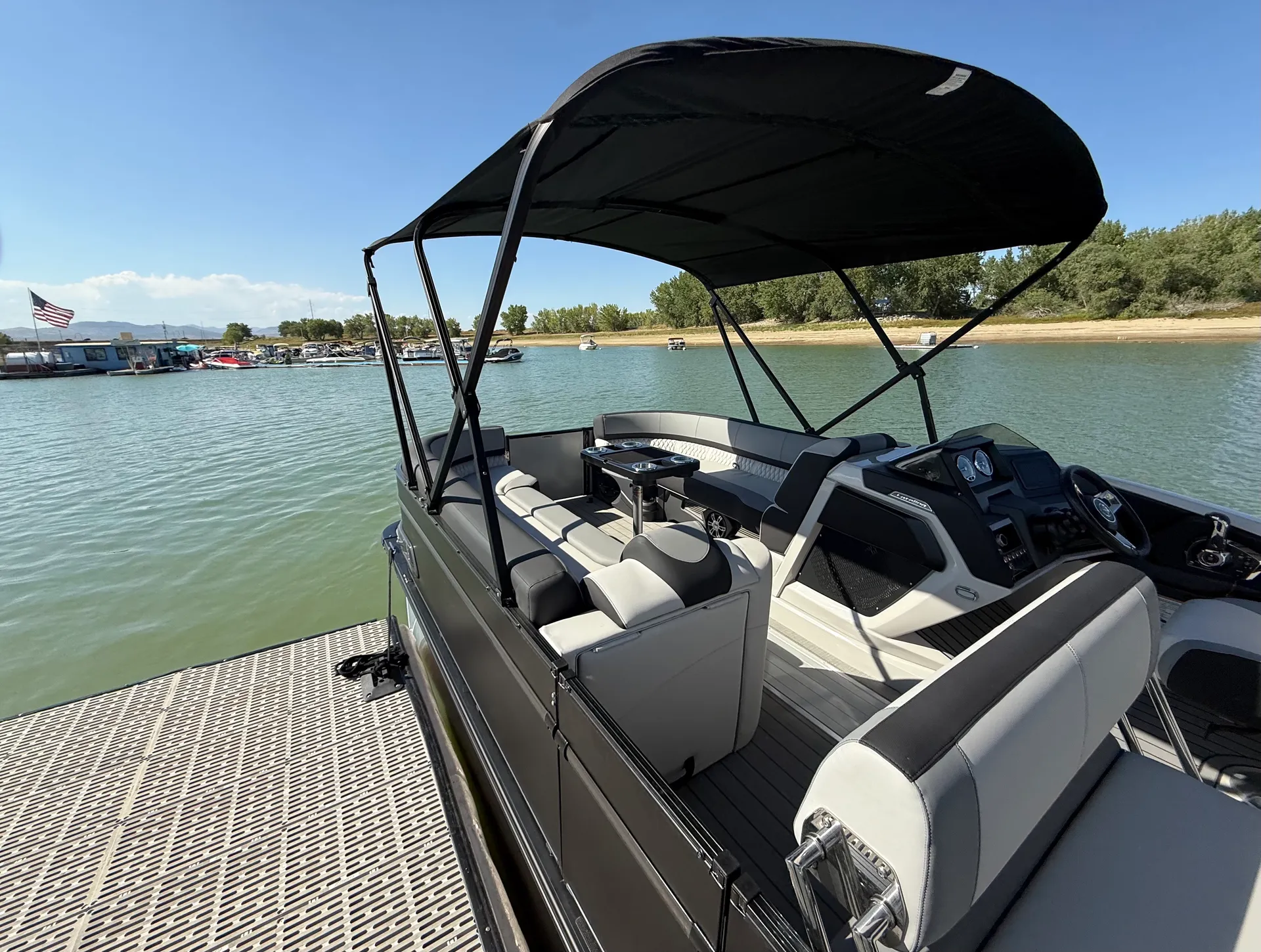Horsetooth, Carter Lake, Boyd Lake • Top Deck w/ Slide Tritoon