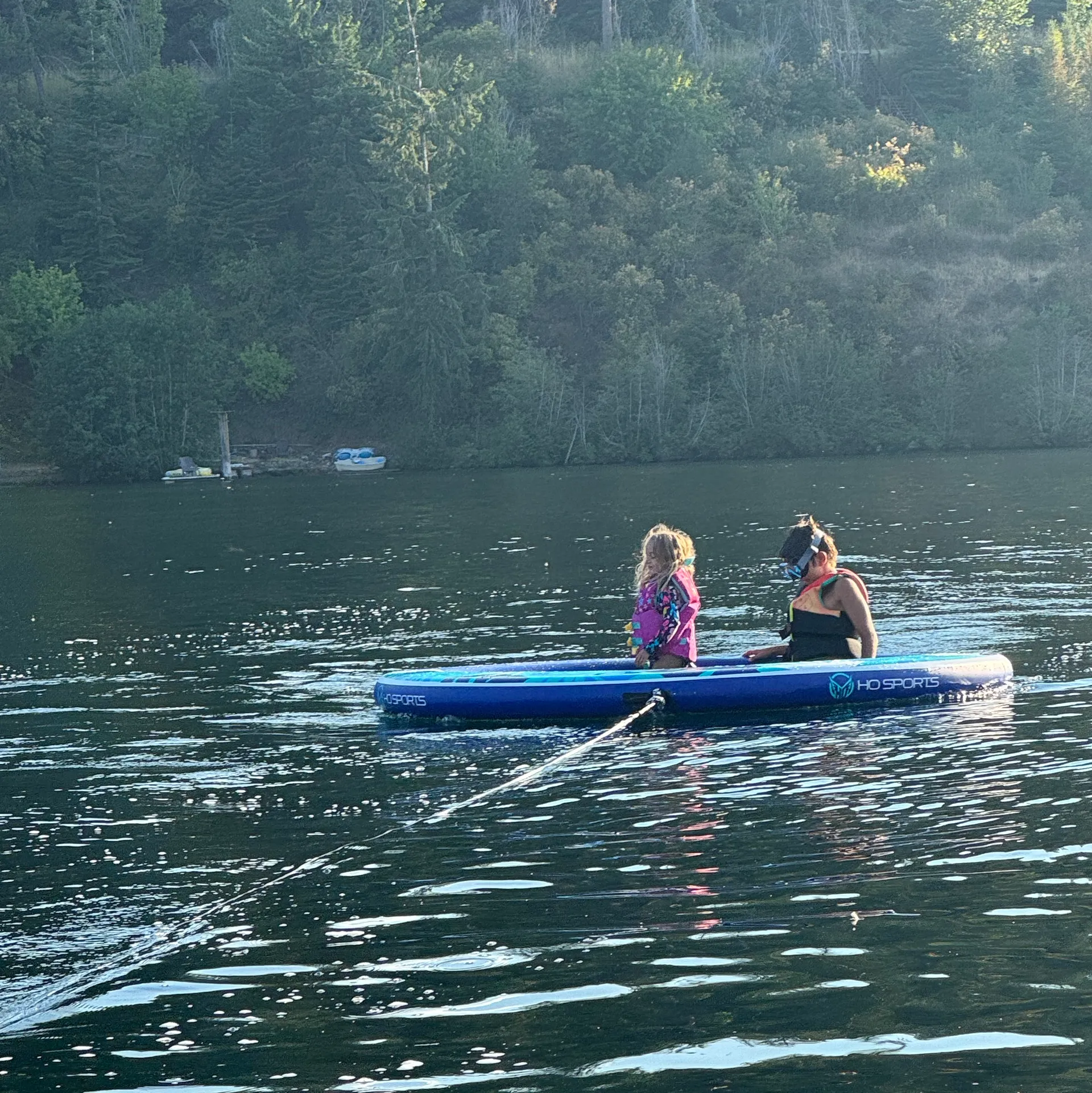 2024 Axis T235 wakesurf (16 people)