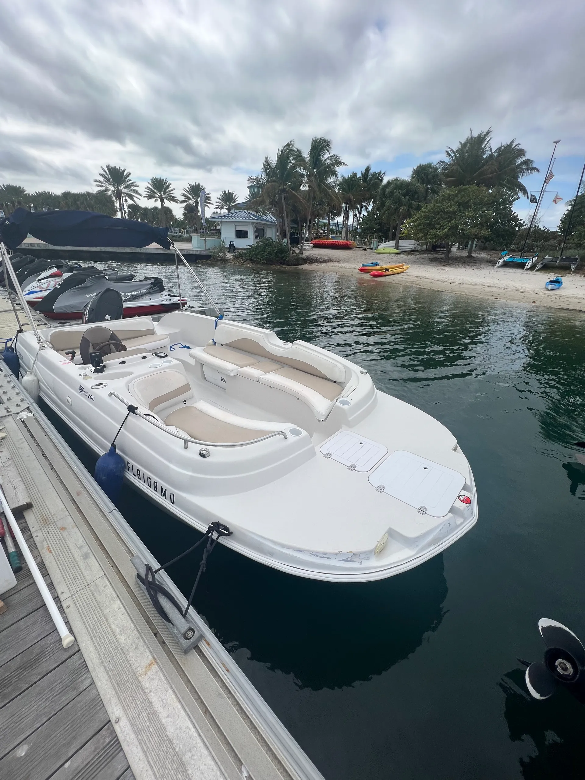 Starcraft Marine SVX 210 in Riviera Beach, FL — photo 5