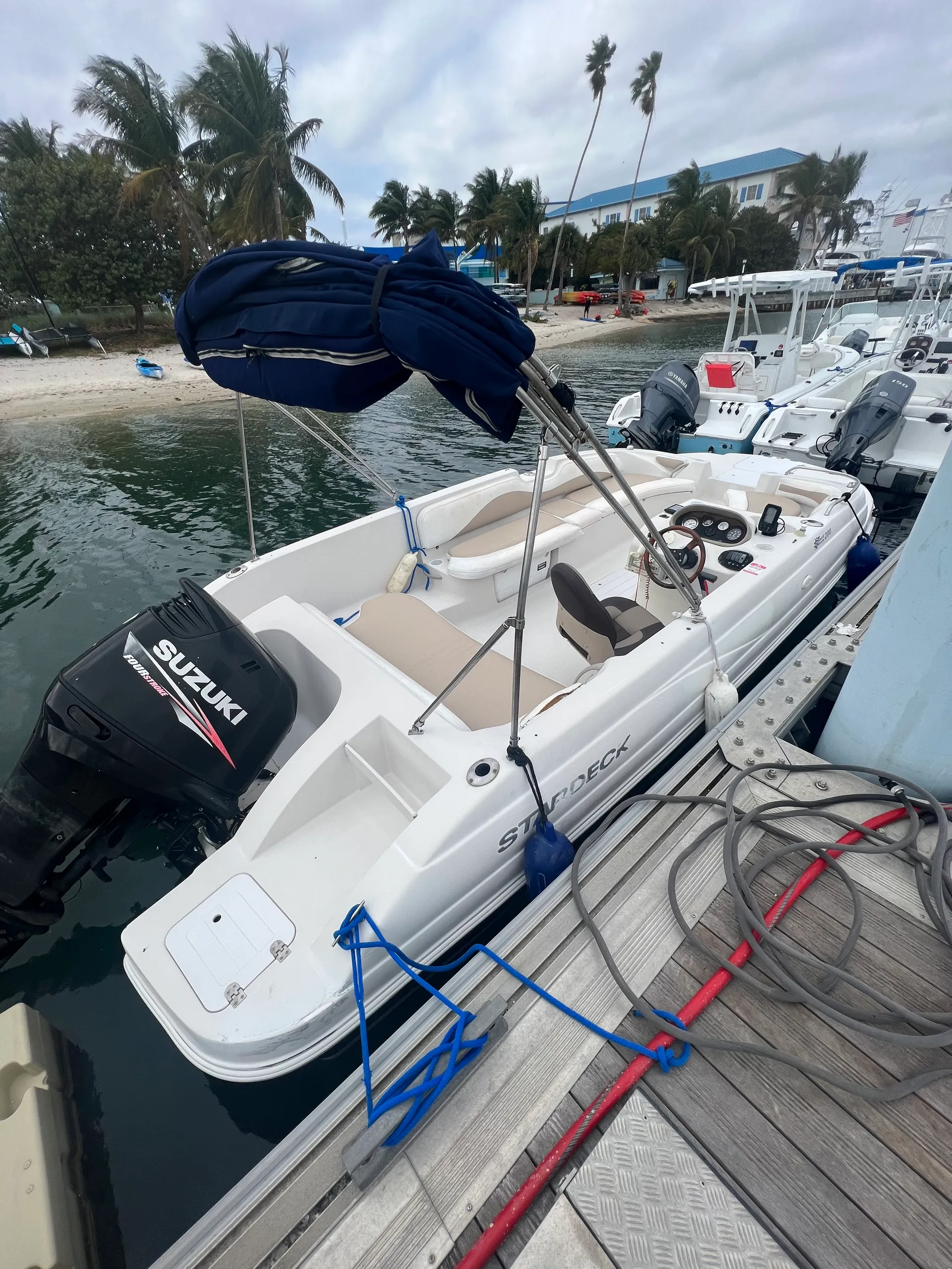 Starcraft Marine SVX 210 in Riviera Beach, FL — photo 6