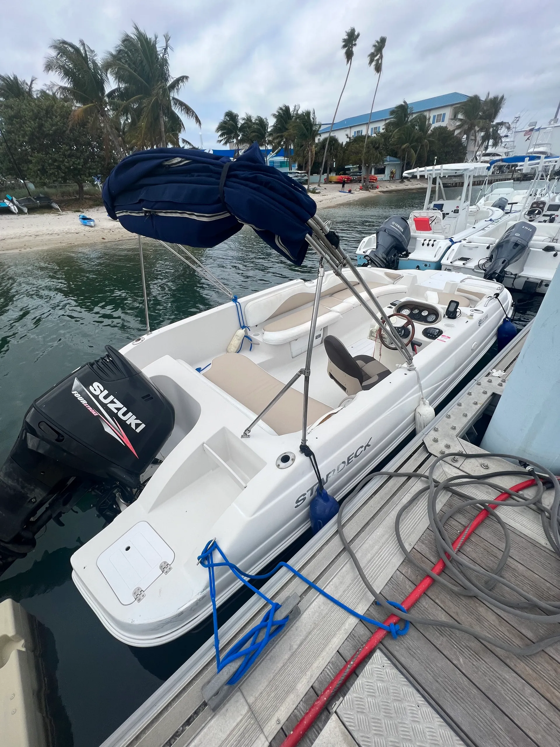 Starcraft Marine SVX 210 in Riviera Beach, FL — photo 2