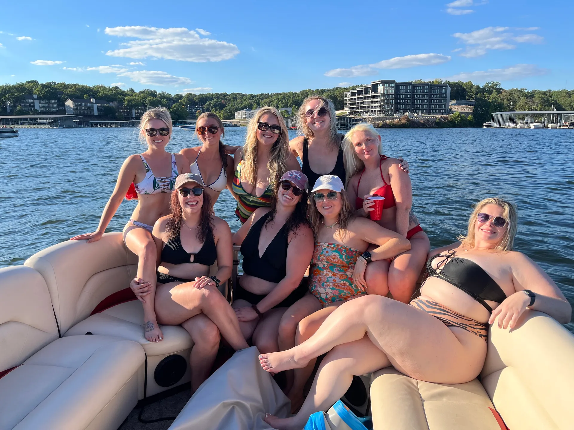 ***Captained 27ft Tritoon*** “Hydrotherapy”