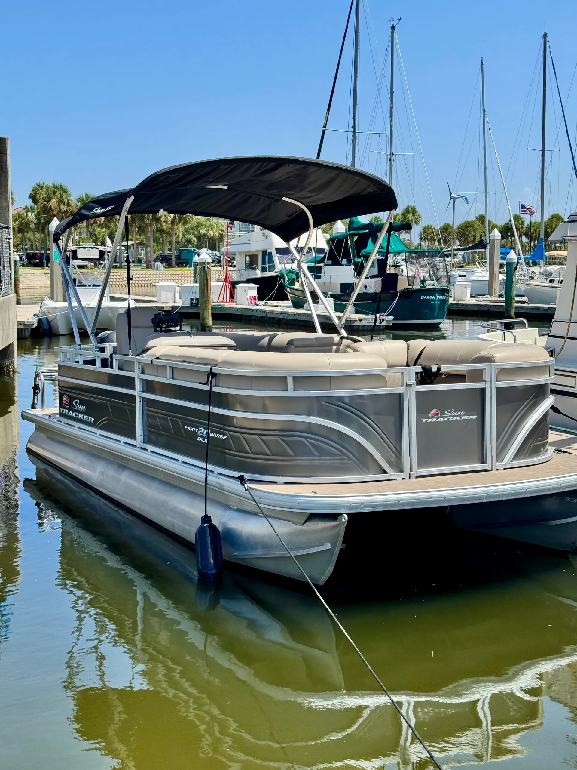 SUN TRACKER PARTY BARGE 20 DLX in Daytona Beach, FL — photo 2