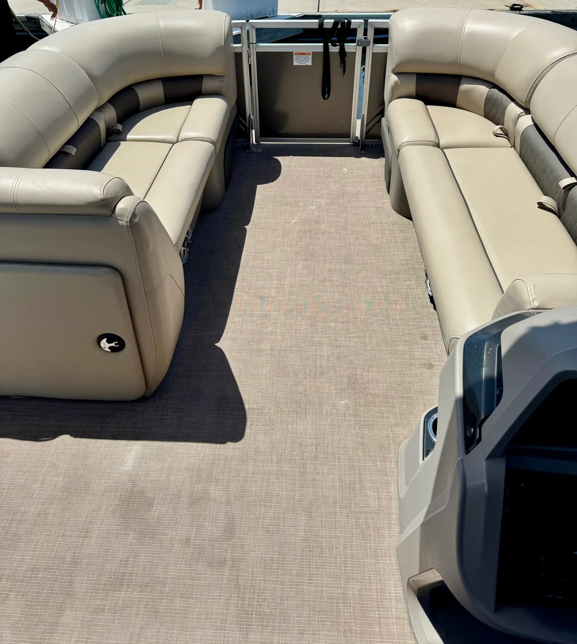 SUN TRACKER PARTY BARGE 20 DLX in Daytona Beach, FL — photo 6