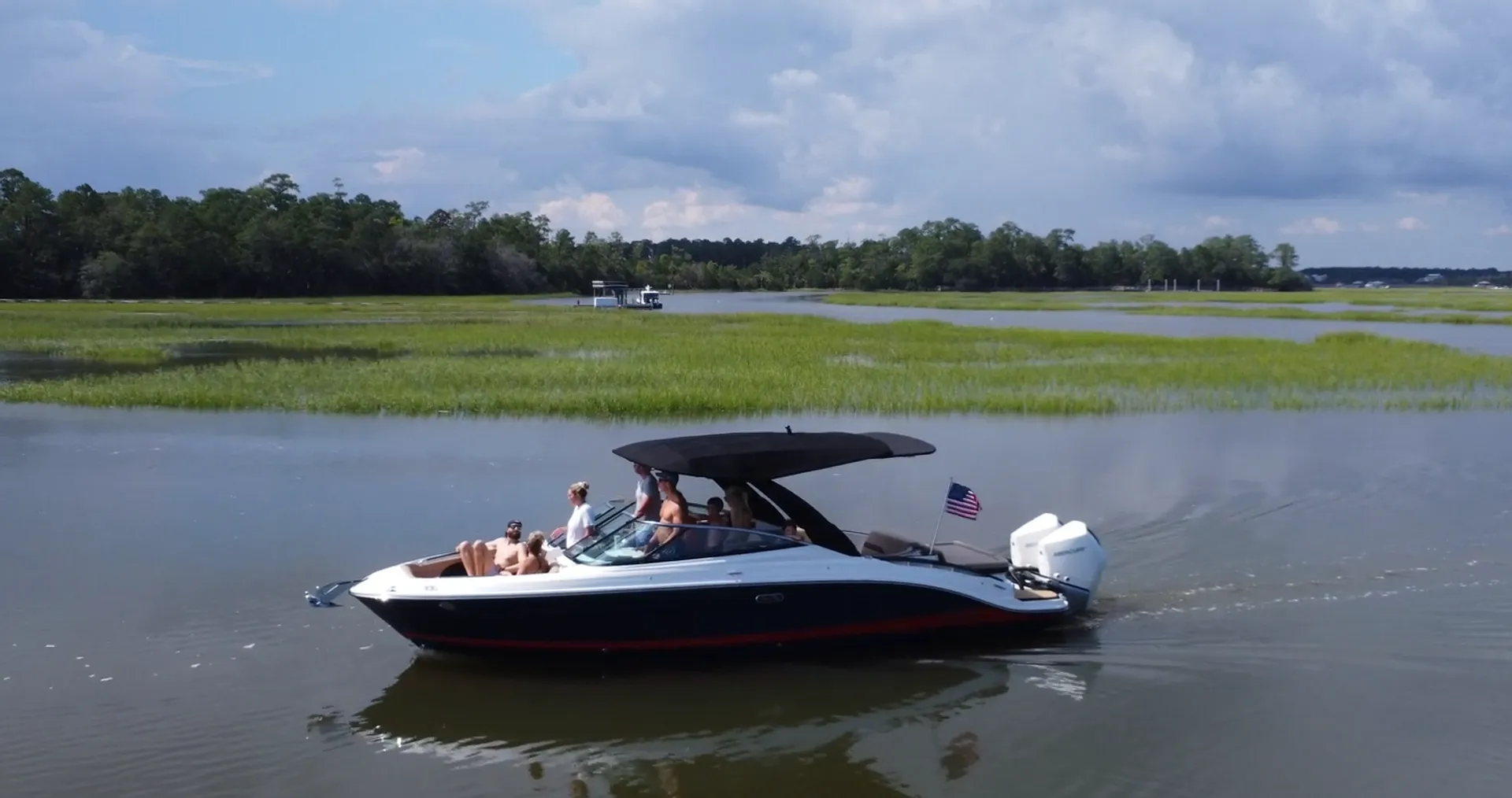 2025 Luxury 31Ft Sea Ray SLX 280 OB