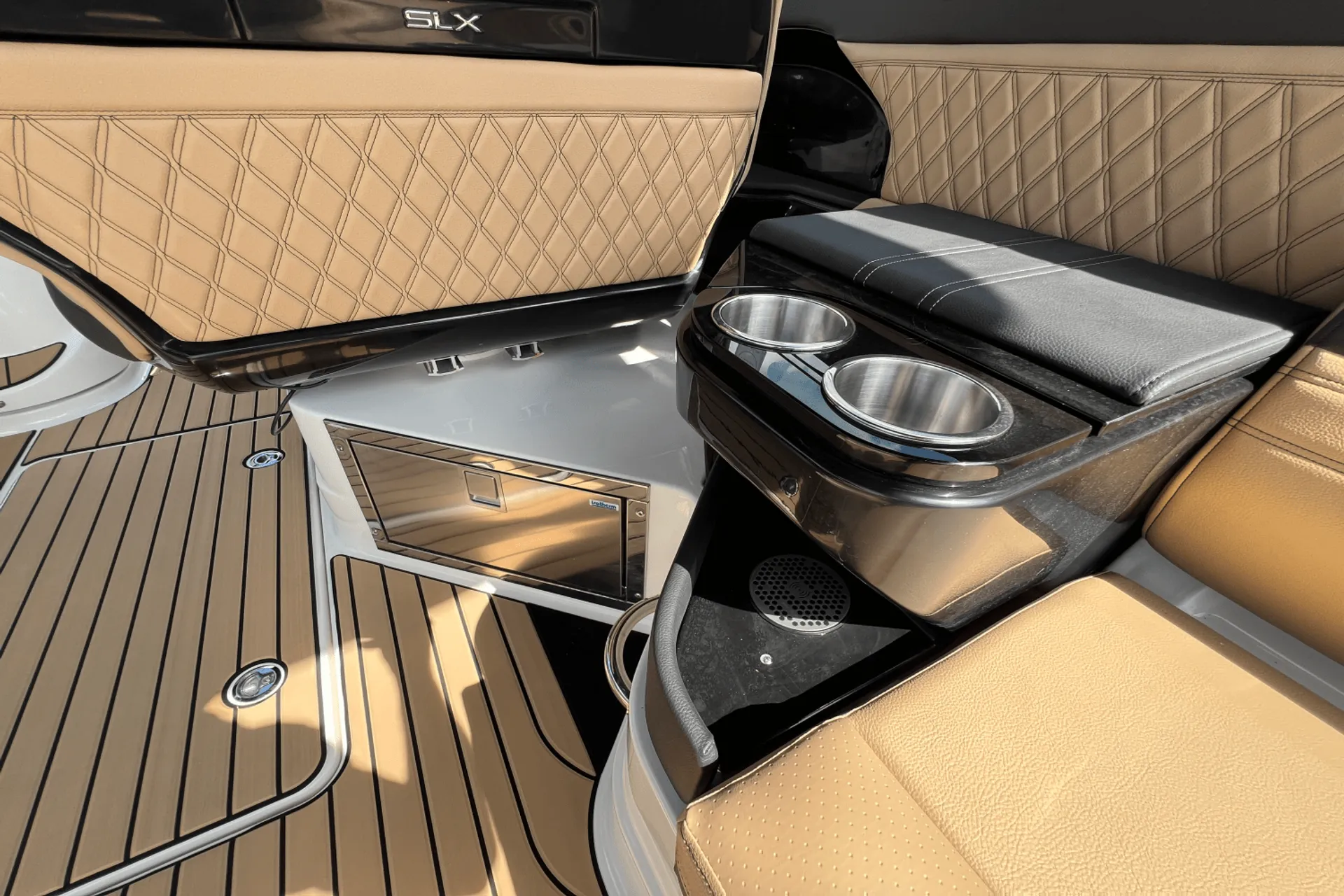 2025 Luxury 31Ft Sea Ray SLX 280 OB