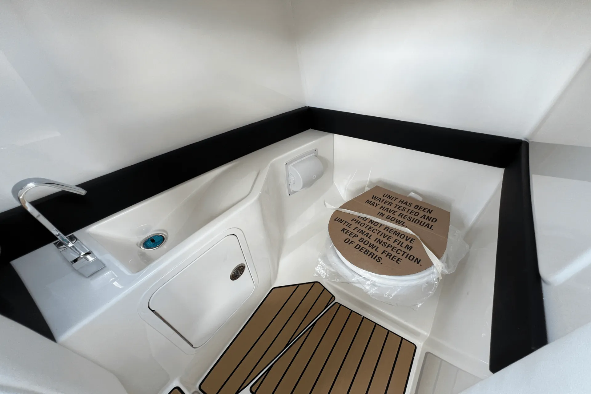 2025 Luxury 31Ft Sea Ray SLX 280 OB