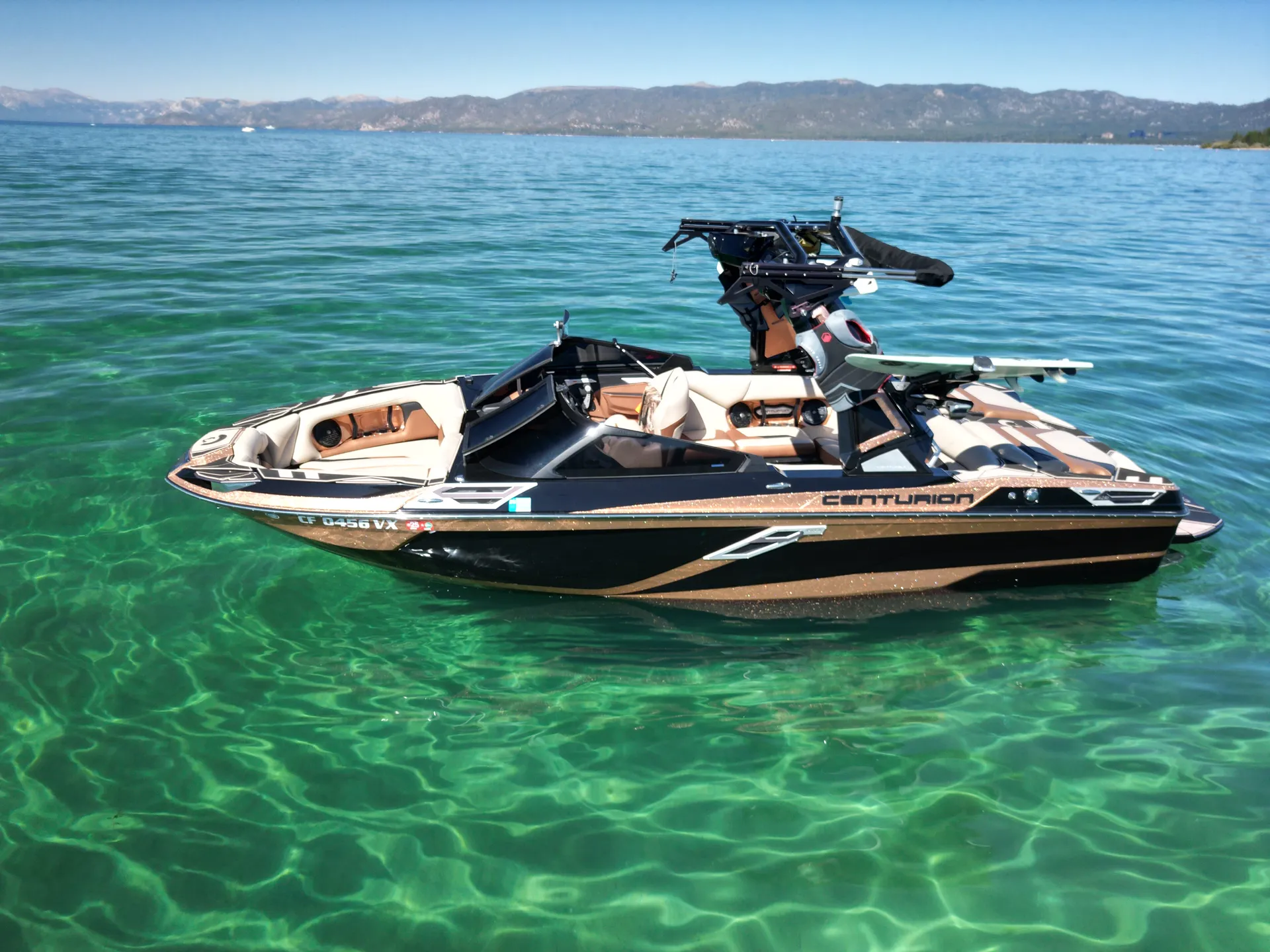 Centurion Wakesurf Boat