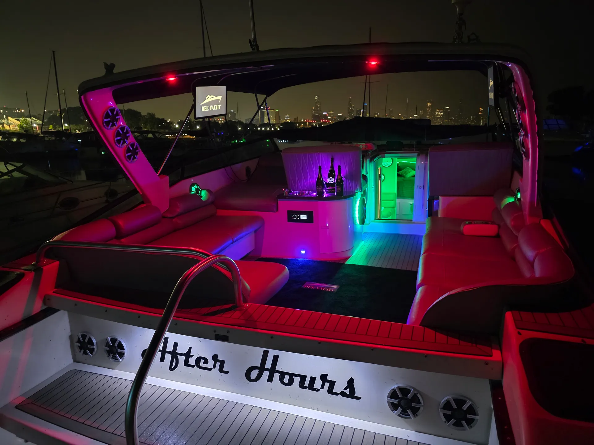 42ft Party Yacht w/ HUGE Open Seating Area! Playpen-Fireworks + More!