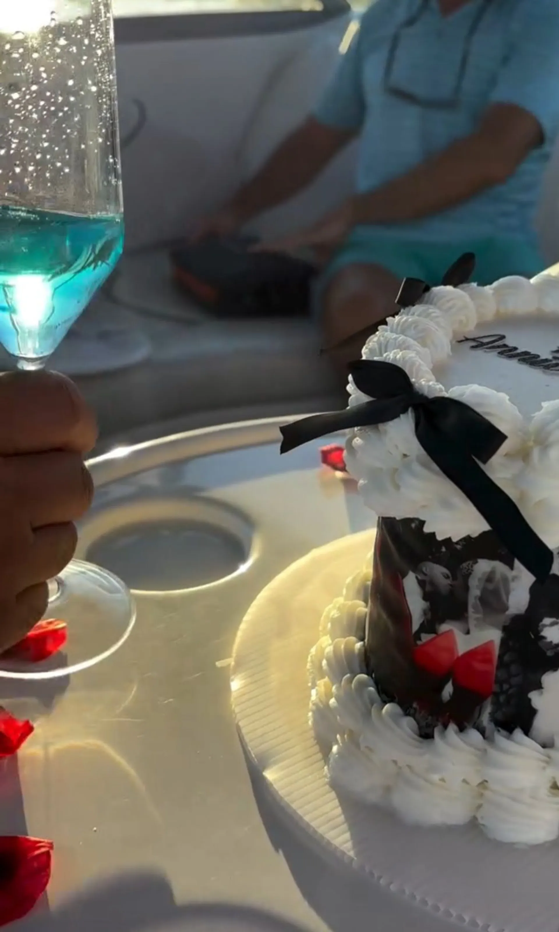 Where Summer Memories Are Made  - Beautiful, Clean 26 Foot Cruiser