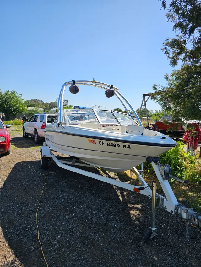 Rent a BAYLINER fish and ski in Rio Linda, CA near me