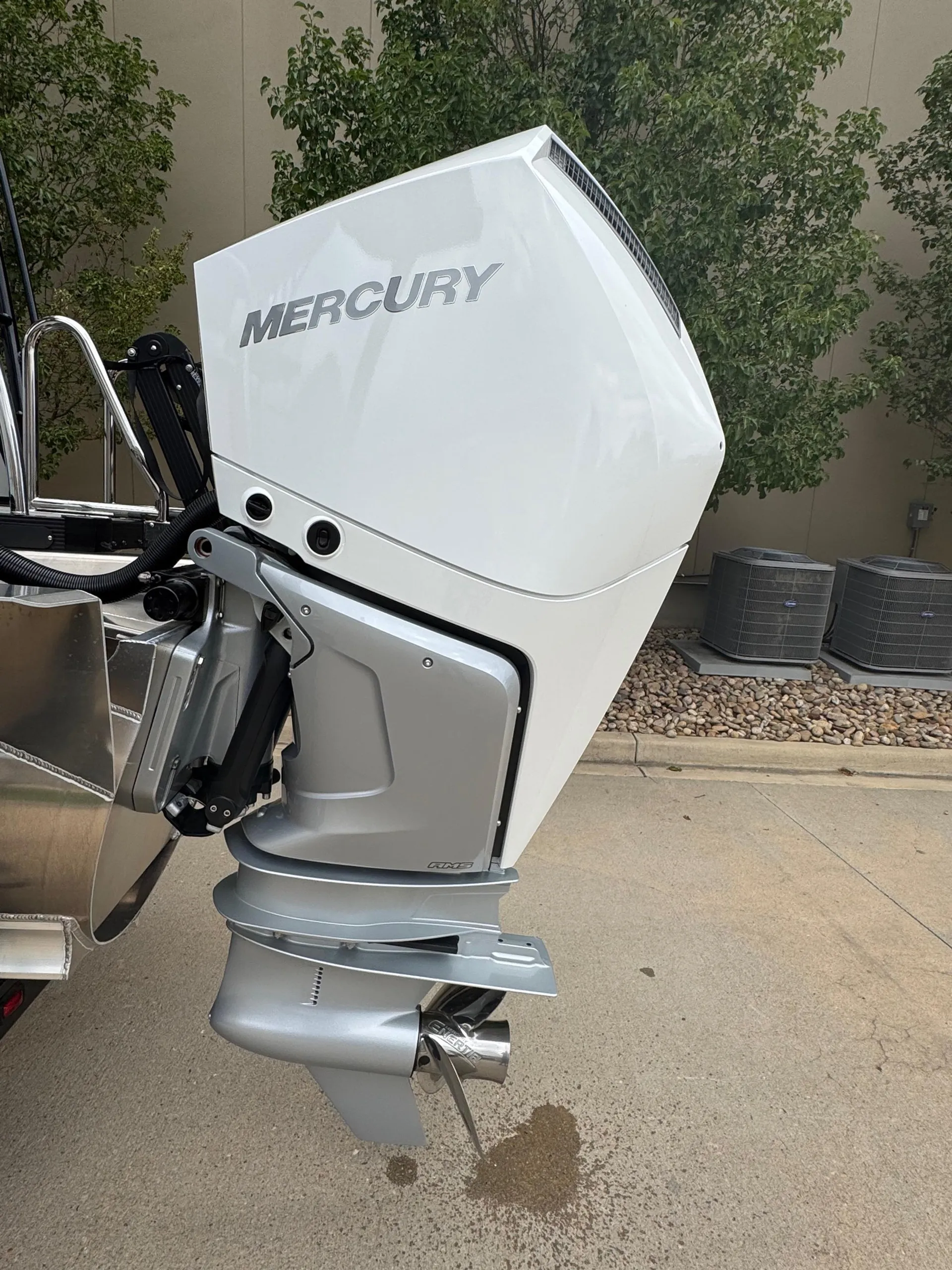 Tritoon Boat ~ 2026 Avalon Catalina Entertainer Top Deck w/ Slide