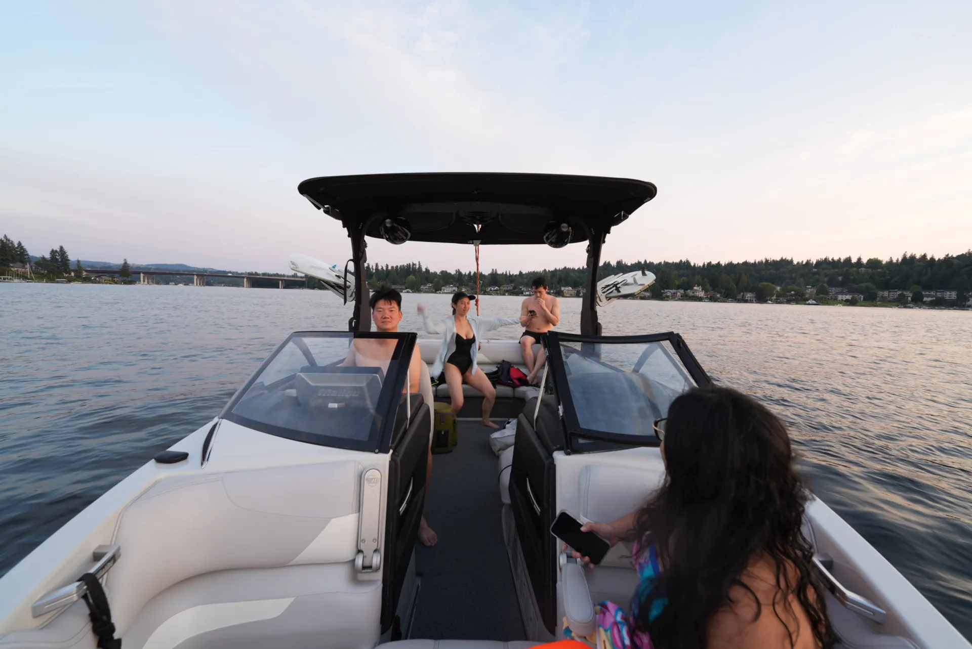 🚤 WakeSurf • Malibu 23 LSV •  Gas Incl. | No License Req