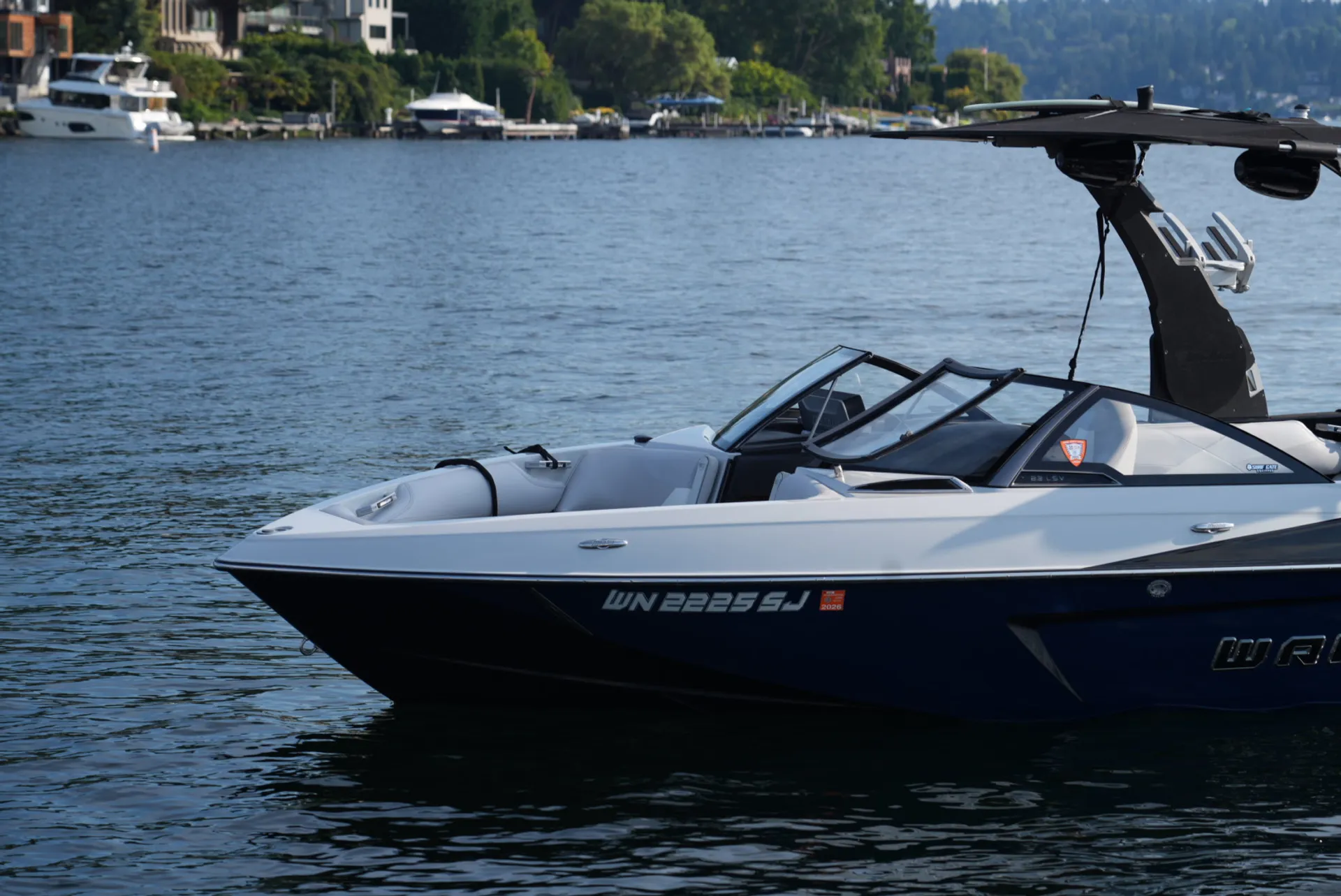 🚤 WakeSurf • Malibu 23 LSV •  Gas Incl. | No License Req