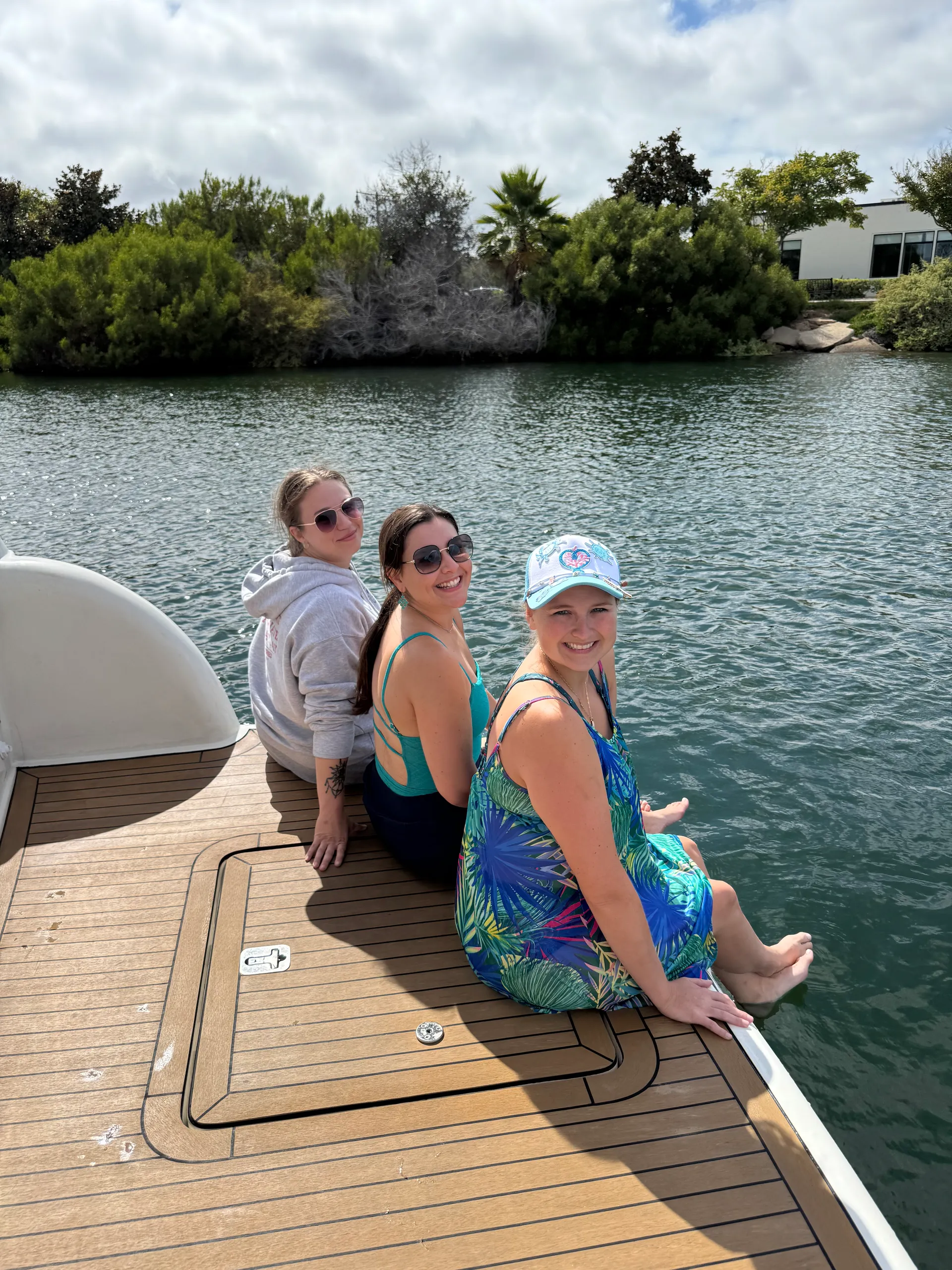 44' Express Cruiser Motor Yacht, specialized in making memories!!