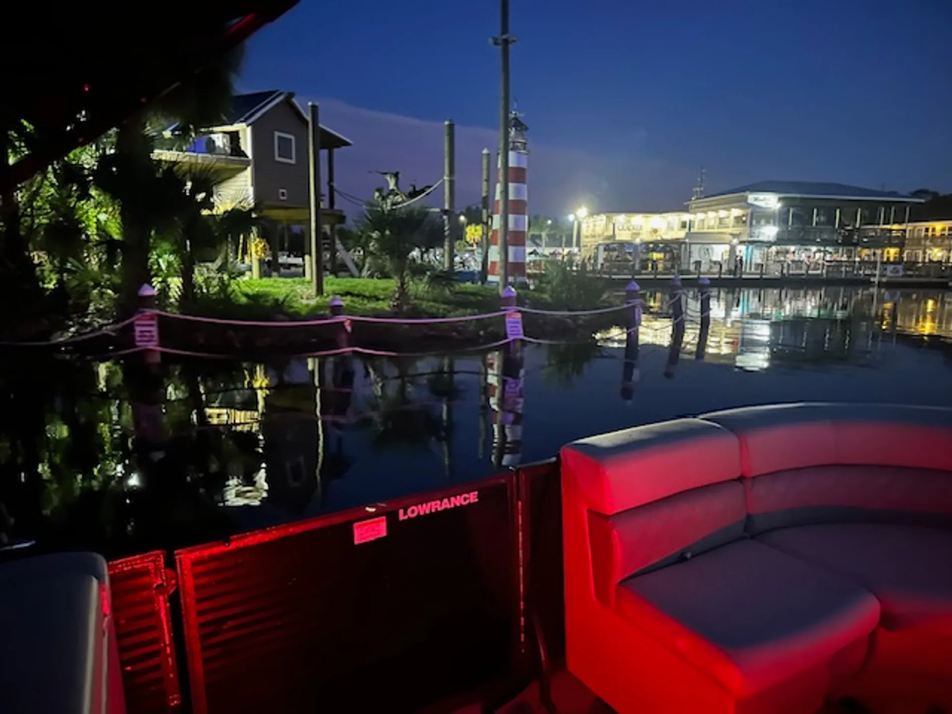 17' FISH SCALLOP SWIM WITH MANATEES