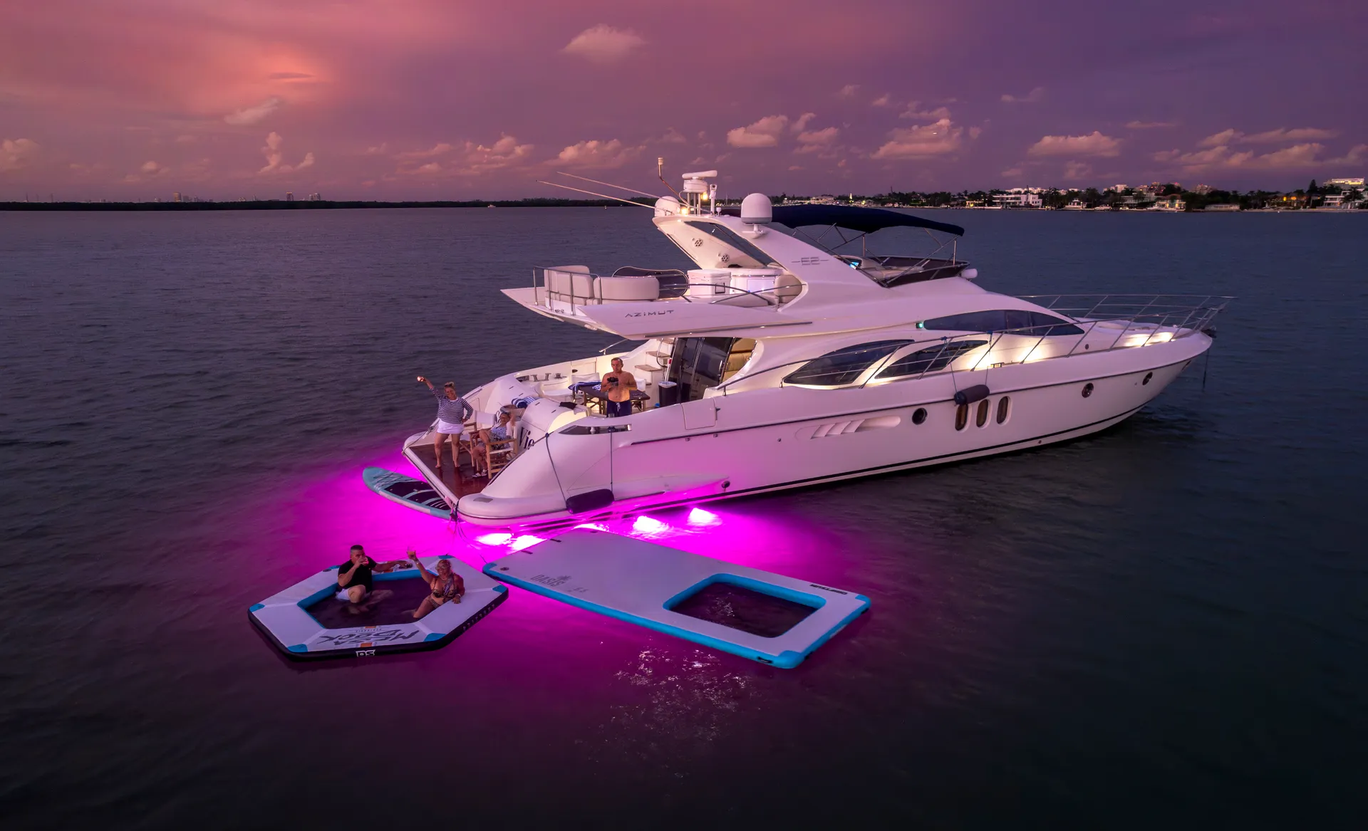 Luxury Azimut 62' Yacht
