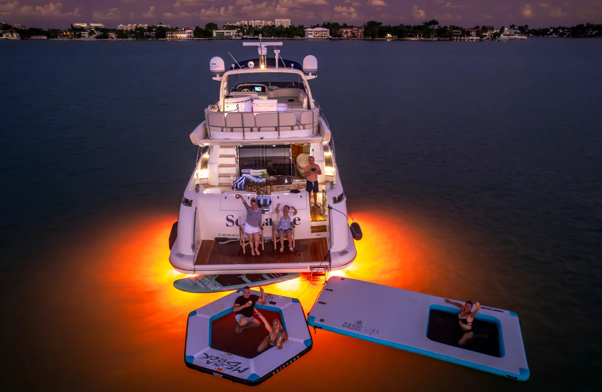 Luxury Azimut 62' Yacht