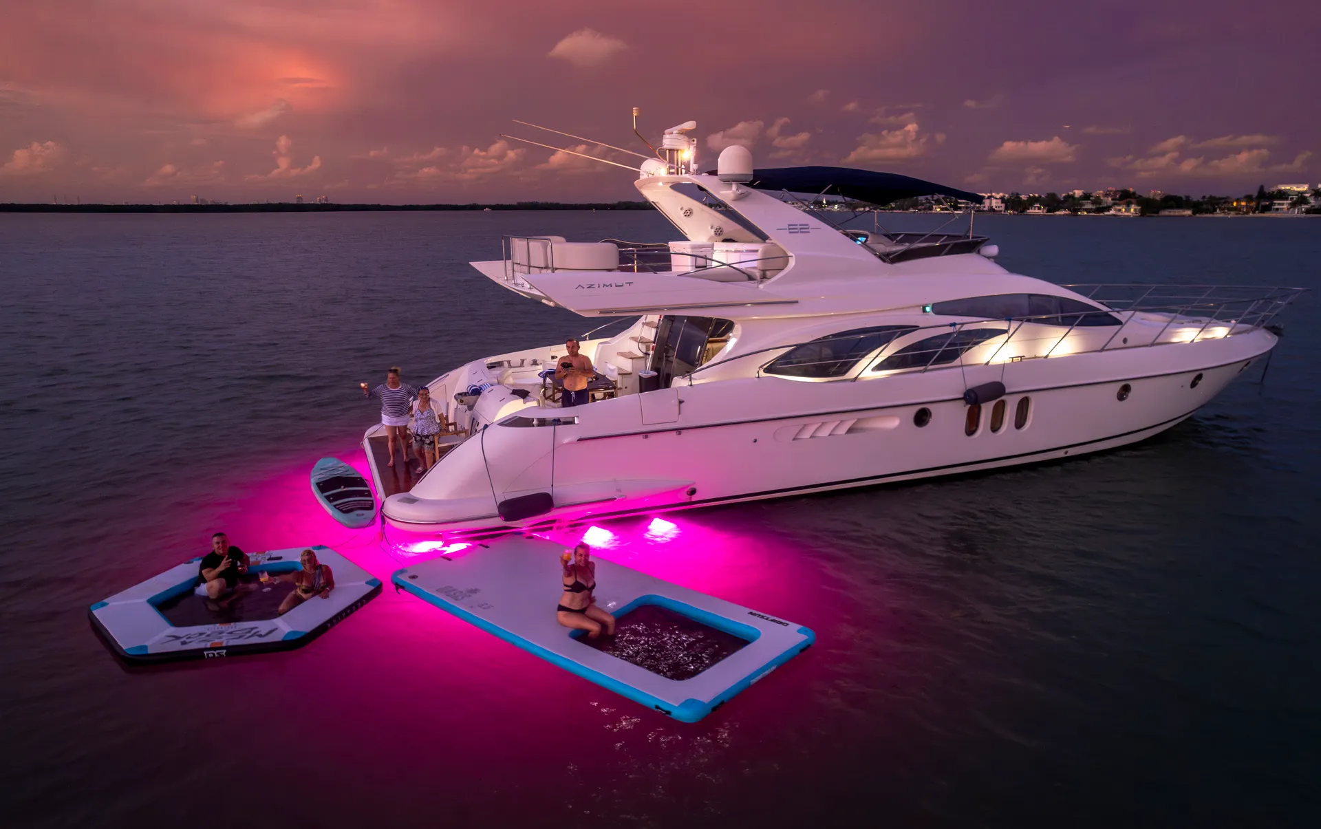 Luxury Azimut 62' Yacht