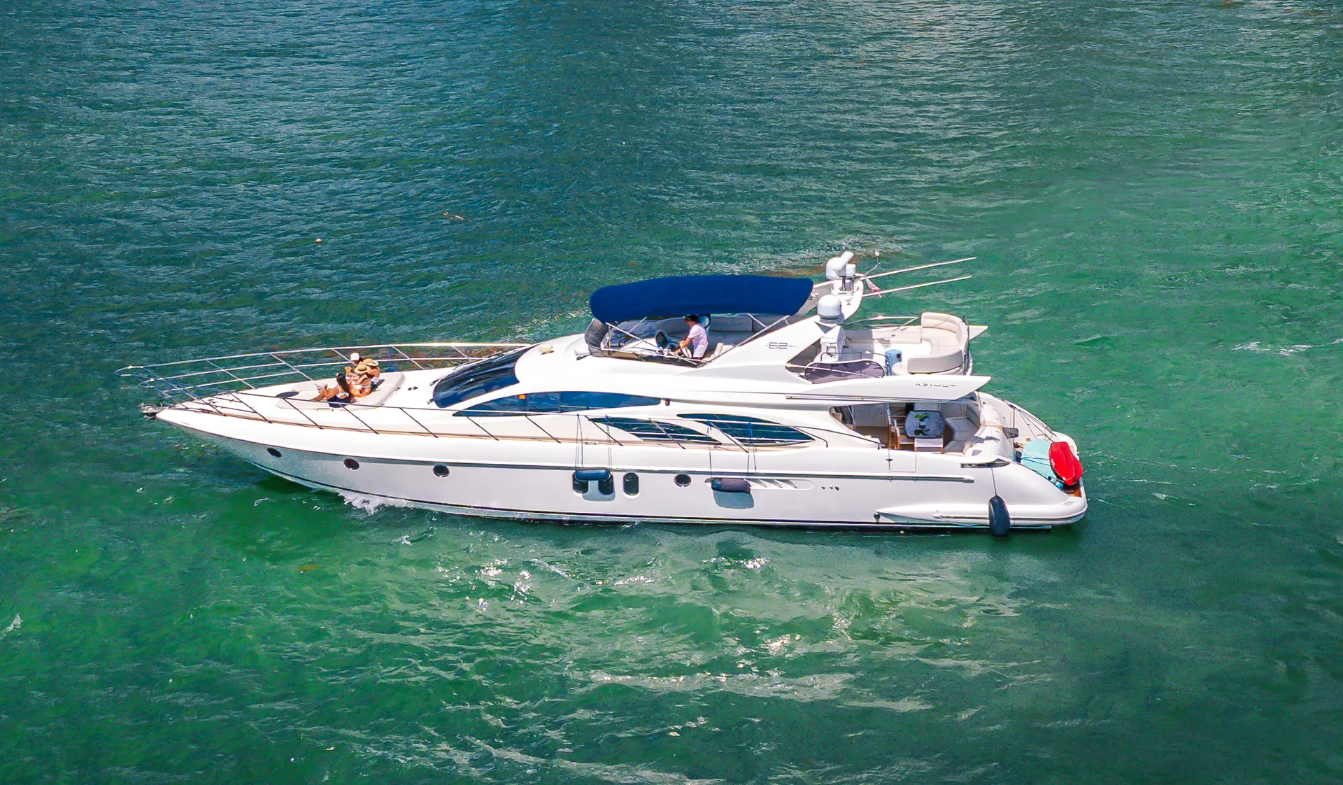 Luxury Azimut 62' Yacht