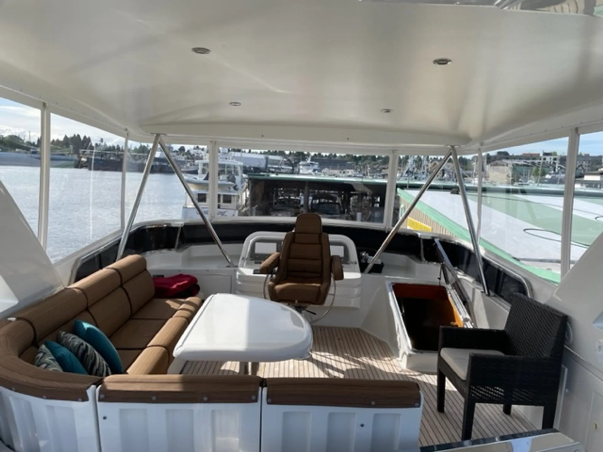 Luxury 67' yacht $100/hr off, North Sound, San Juans, Seattle + more
