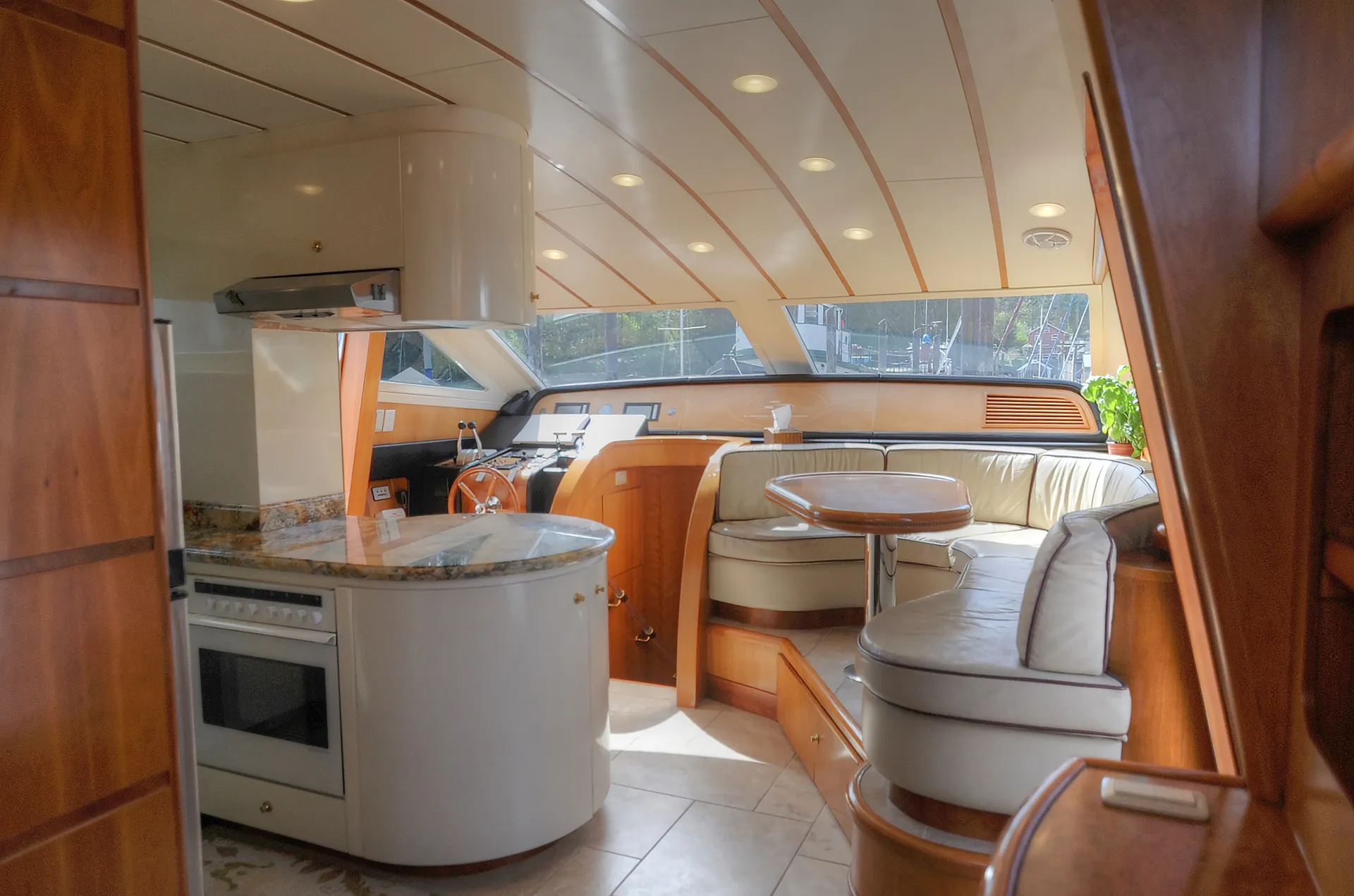 Luxury 67' yacht $100/hr off, North Sound, San Juans, Seattle + more