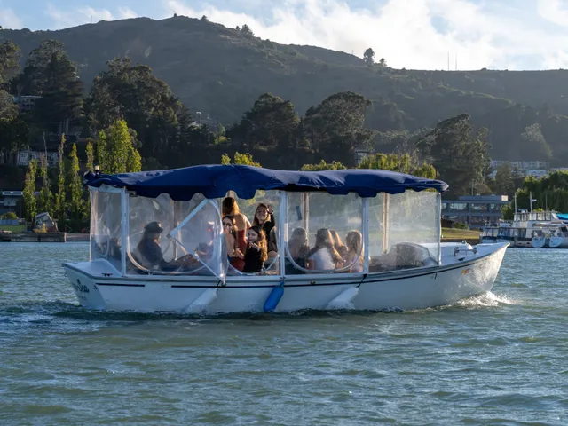 Rent a DUFFY ELECTRIC BOATS cruiser in Sausalito, CA near me
