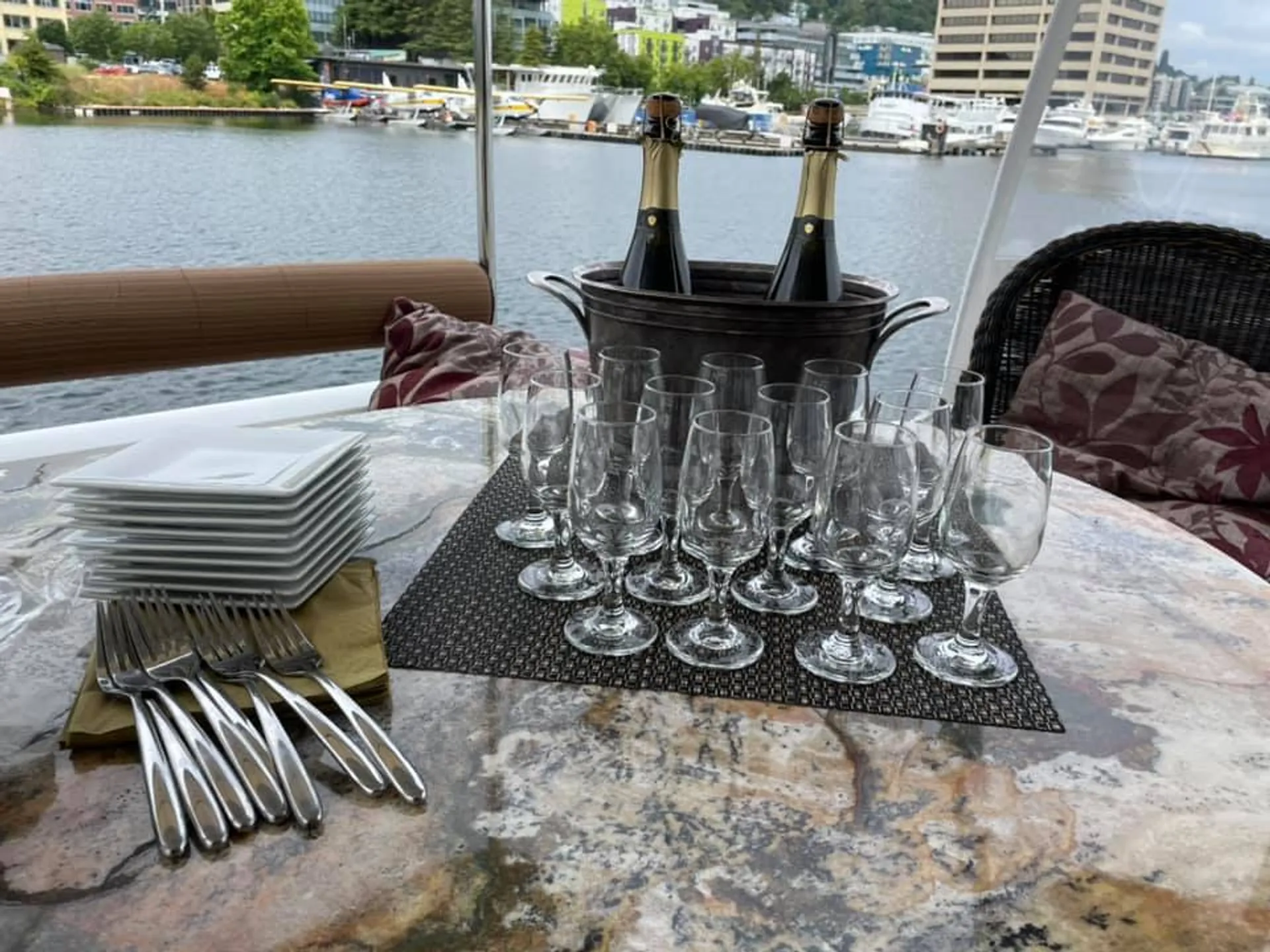 Luxury 67' yacht $100/hour off, Bainbridge, Seattle, Tacoma +