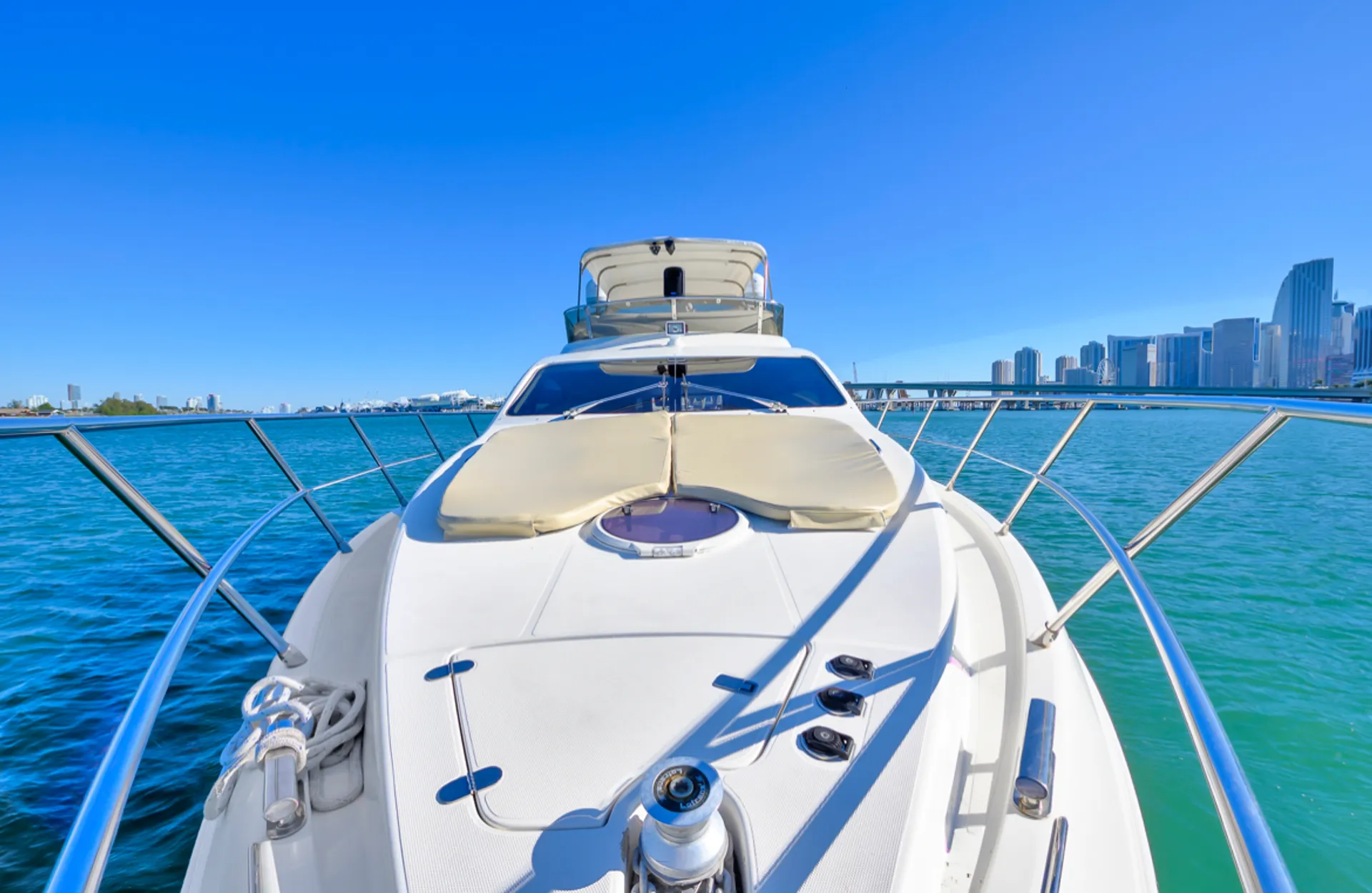 AZIMUT AZIMUT FLYBRIDGE in Miami, FL — photo 3