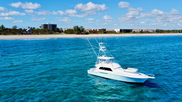 Rent a BERTRAM YACHT offshore sport fishing in Boca Raton, FL near me
