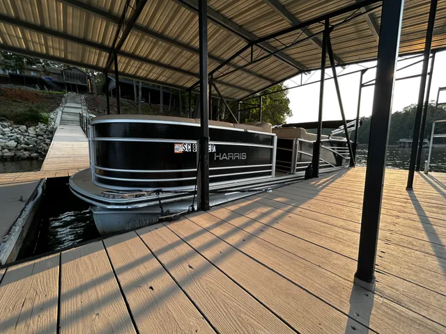 Rent a HARRIS BOATS pontoon in Seneca, SC near me
