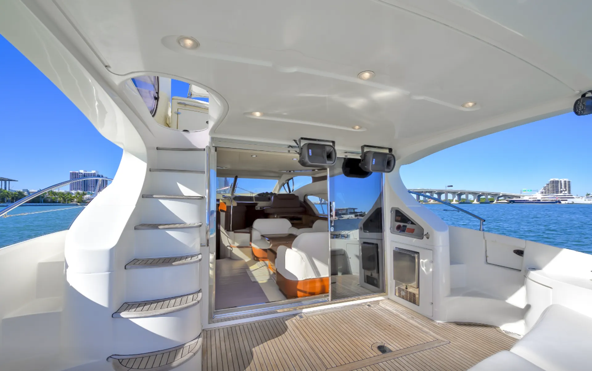 AZIMUT AZIMUT FLYBRIDGE in Miami, FL — photo 8