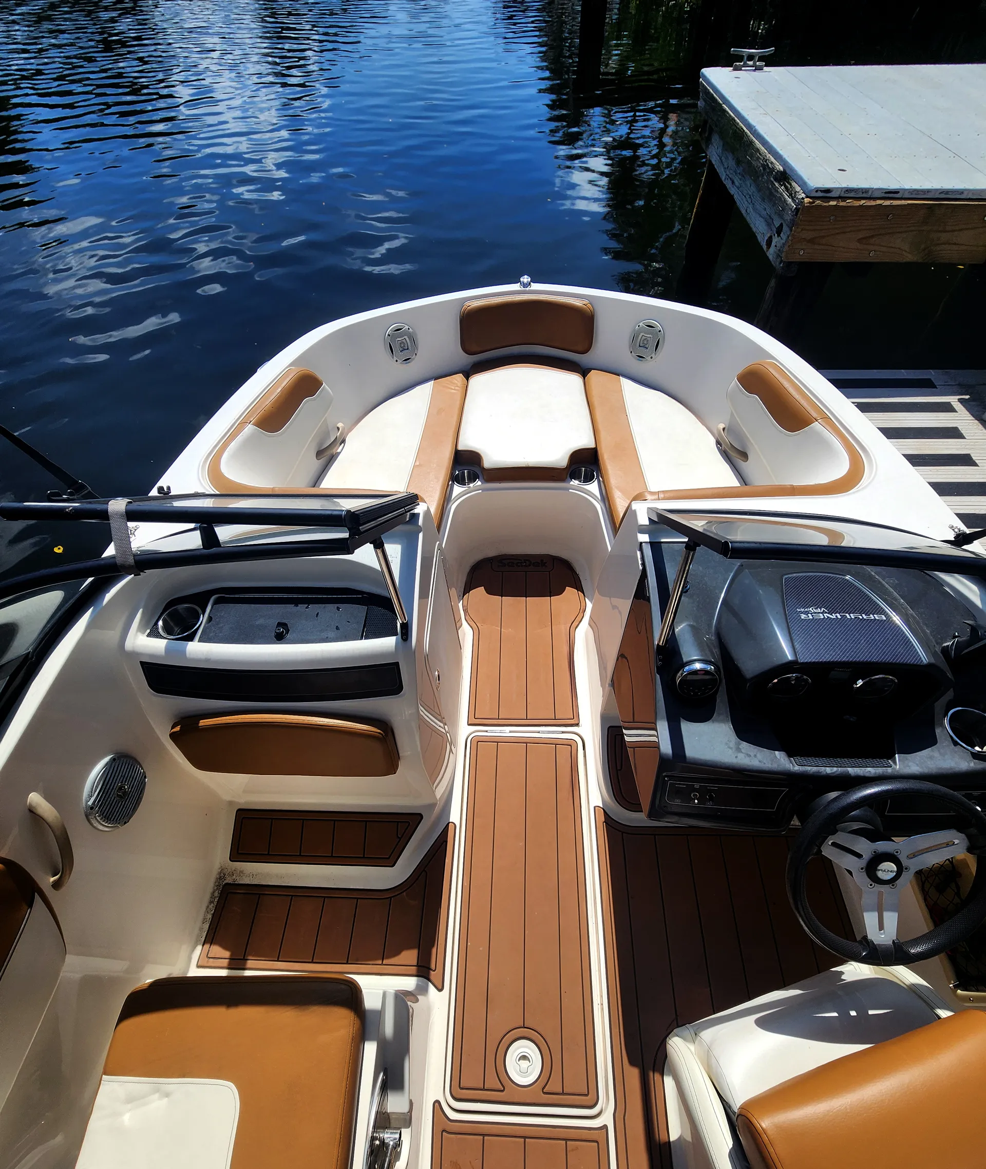 BAYLINER VR5 BOWRIDER in Fort Lauderdale, FL — photo 5
