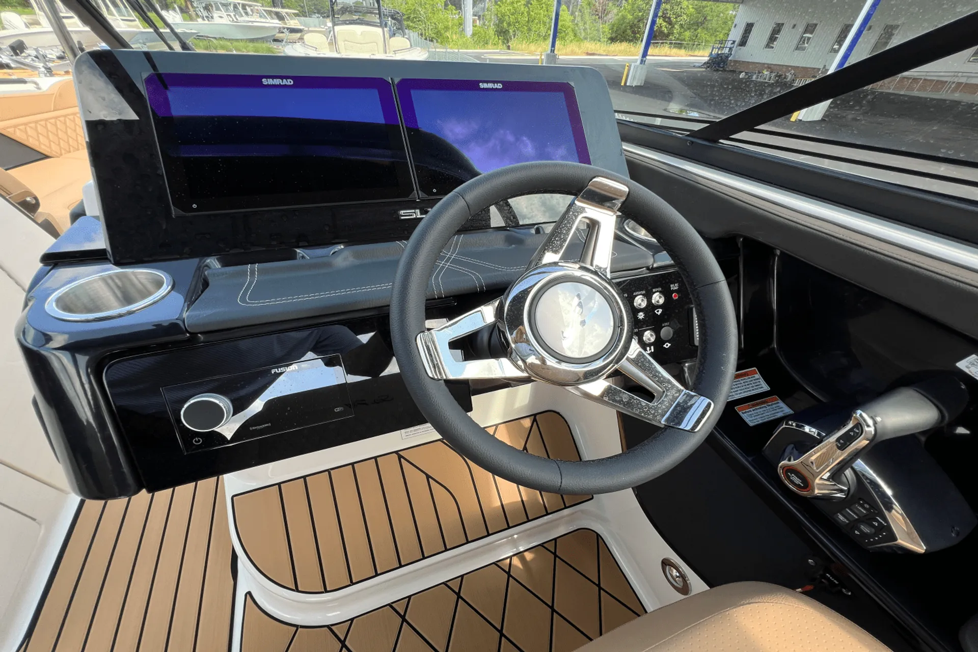 2025 Luxury 31Ft Sea Ray SLX 280 OB