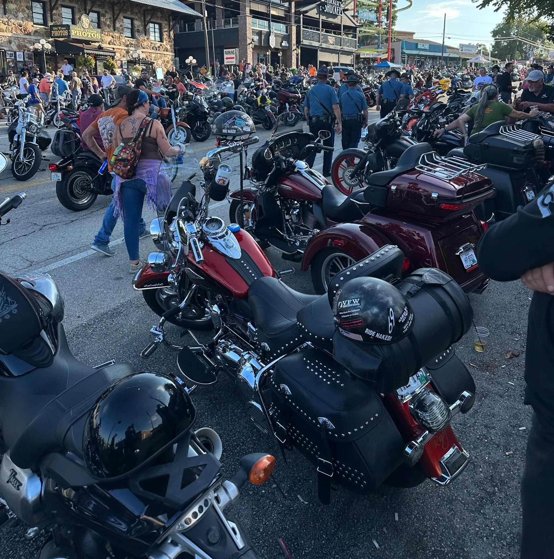 Explore the Lake of the Ozarks on this stunning Sea Ray!