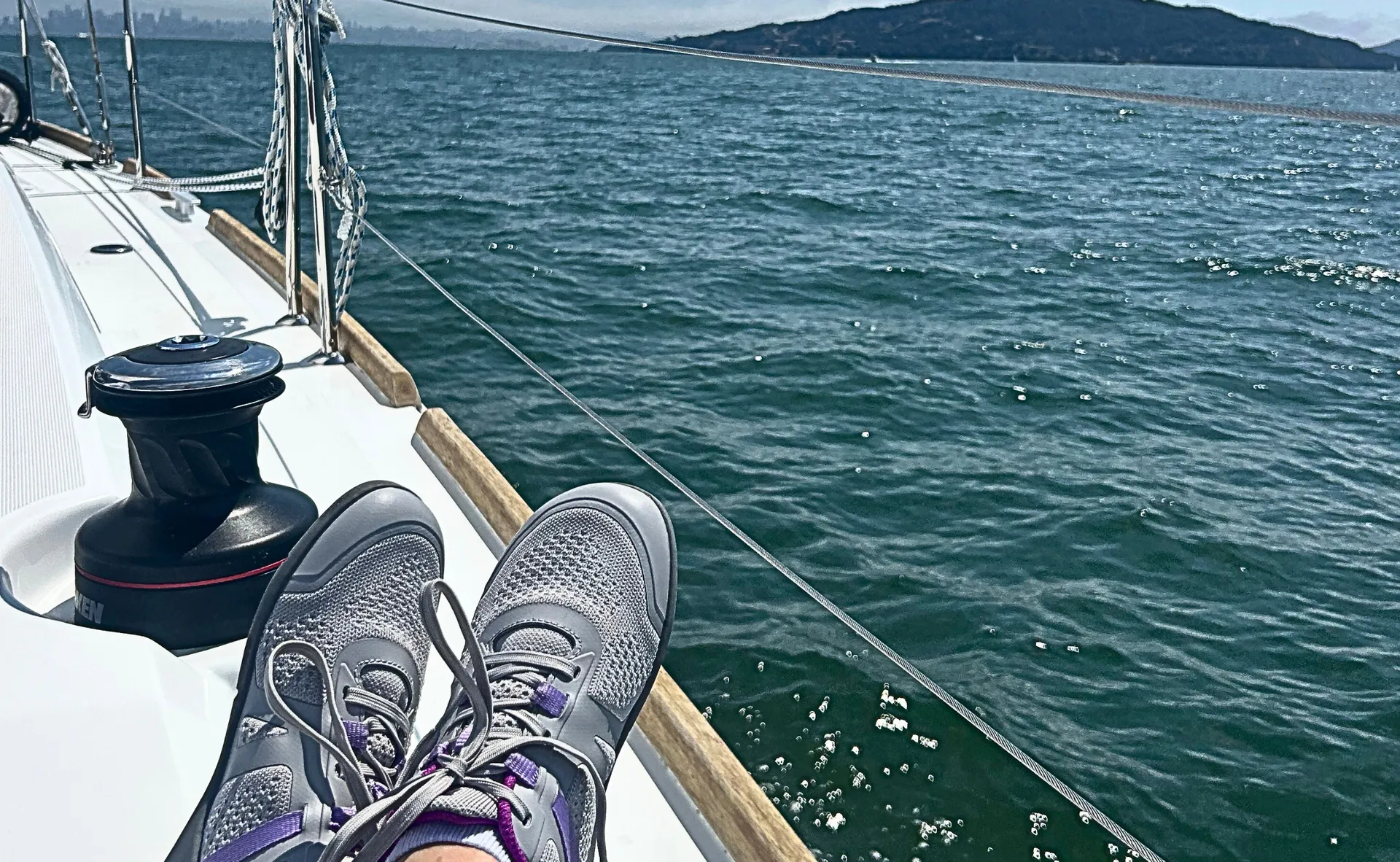 40' Luxury Cruising Sailboat – Private Charters for 8 Guests